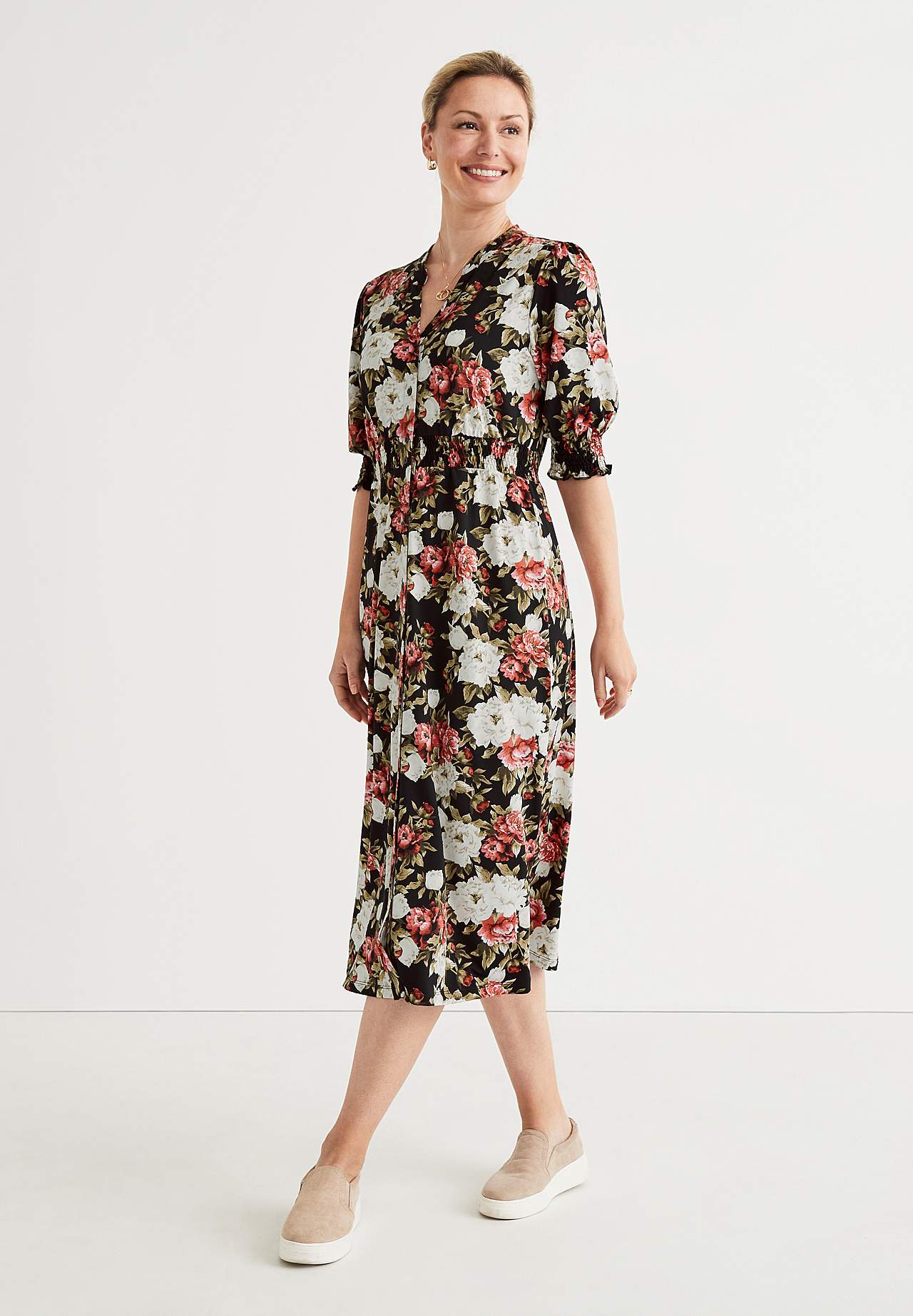 Kuviollinen trikoomekko