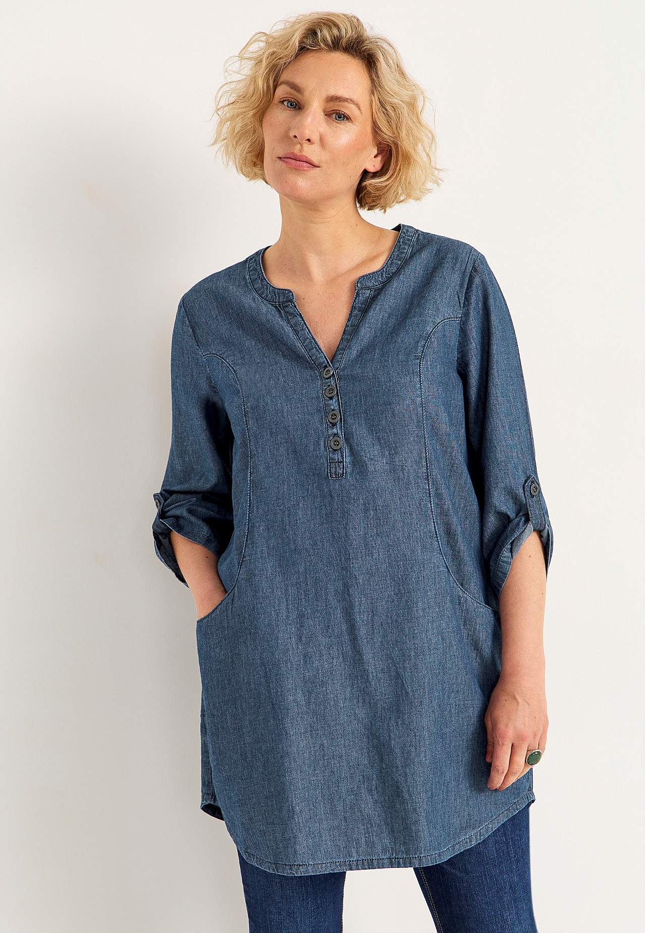 Denimtunika taskuilla