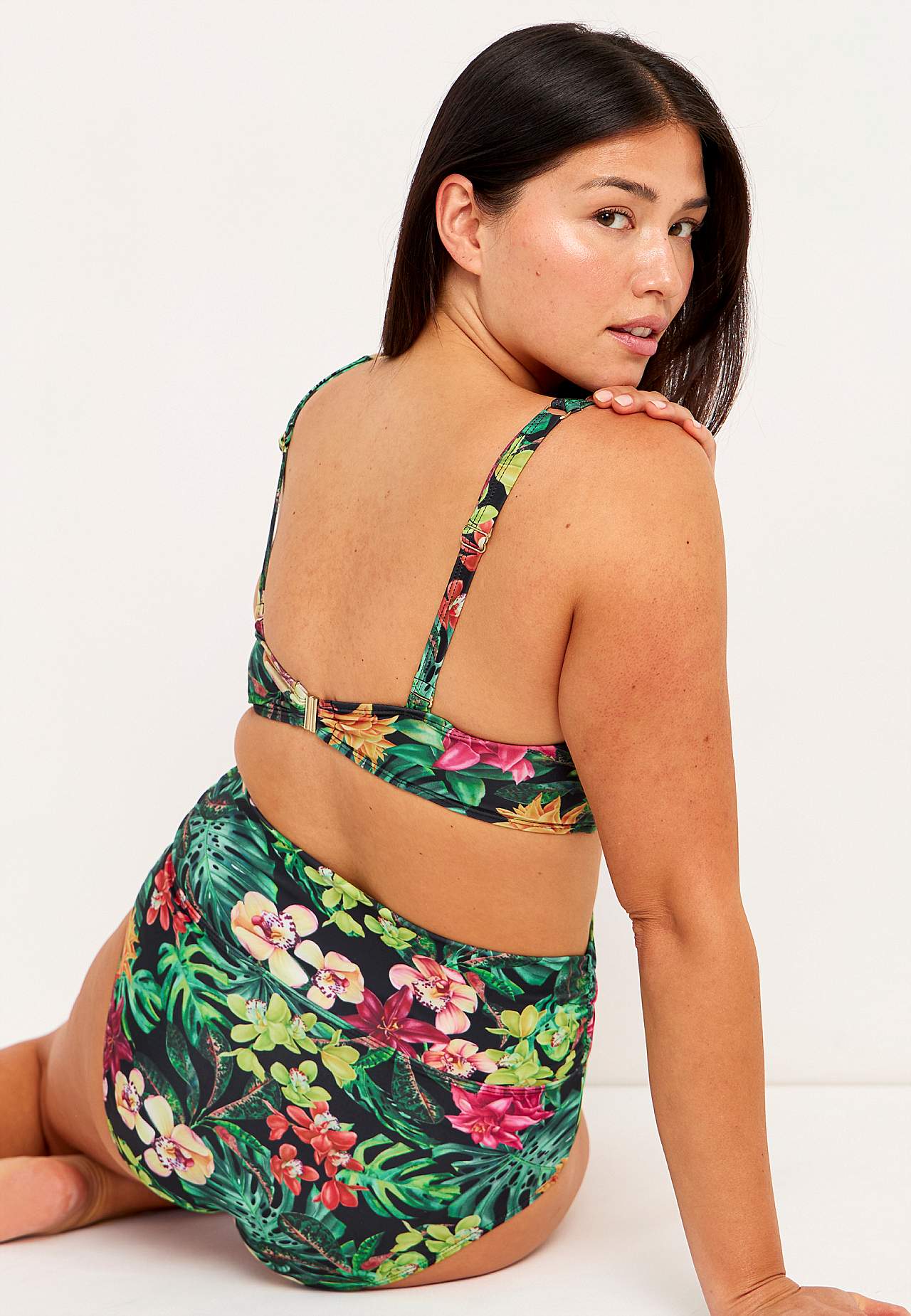 Bikinirintaliivit trooppisella kuvioinnilla