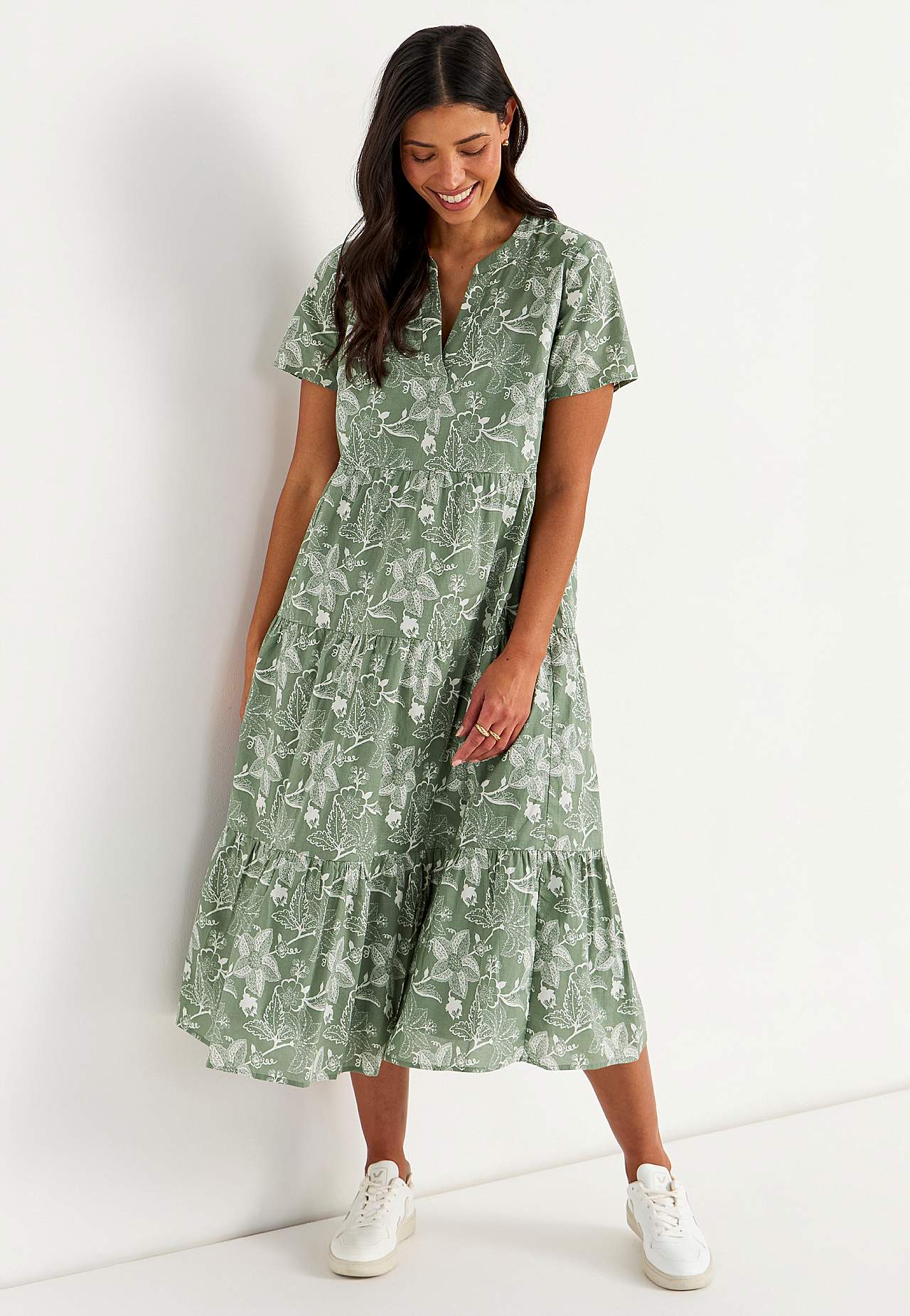 Puuvillamekko röyhelöllä