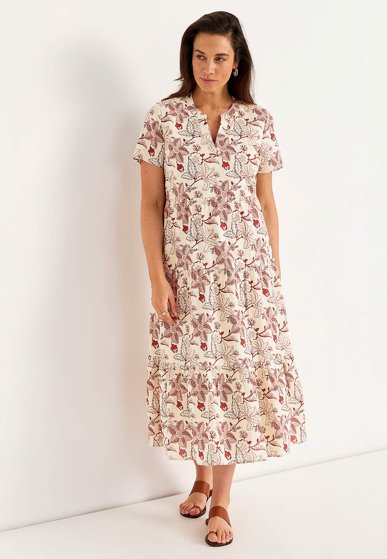 Puuvillamekko röyhelöllä