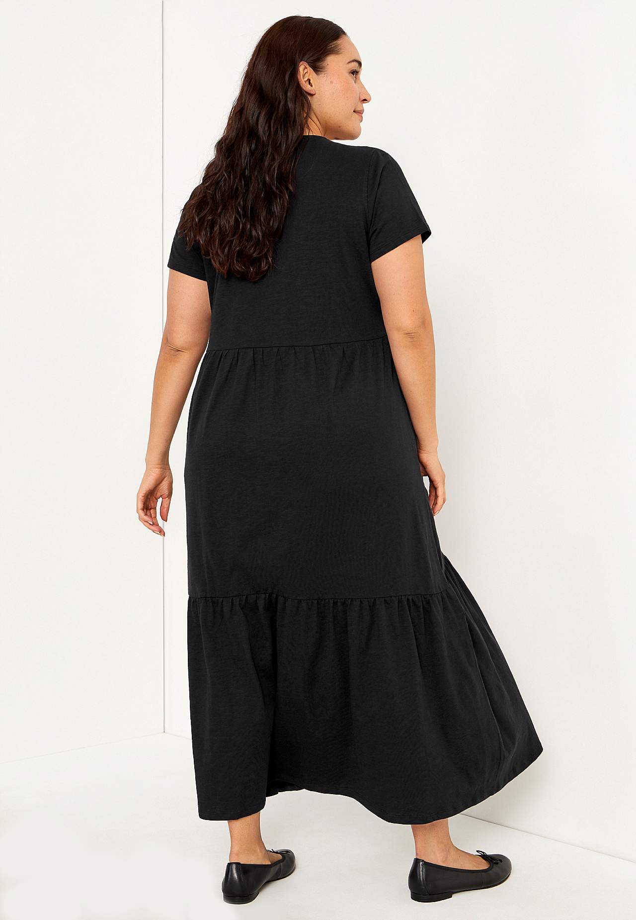 Trikoomekko röyhelöllä Viola