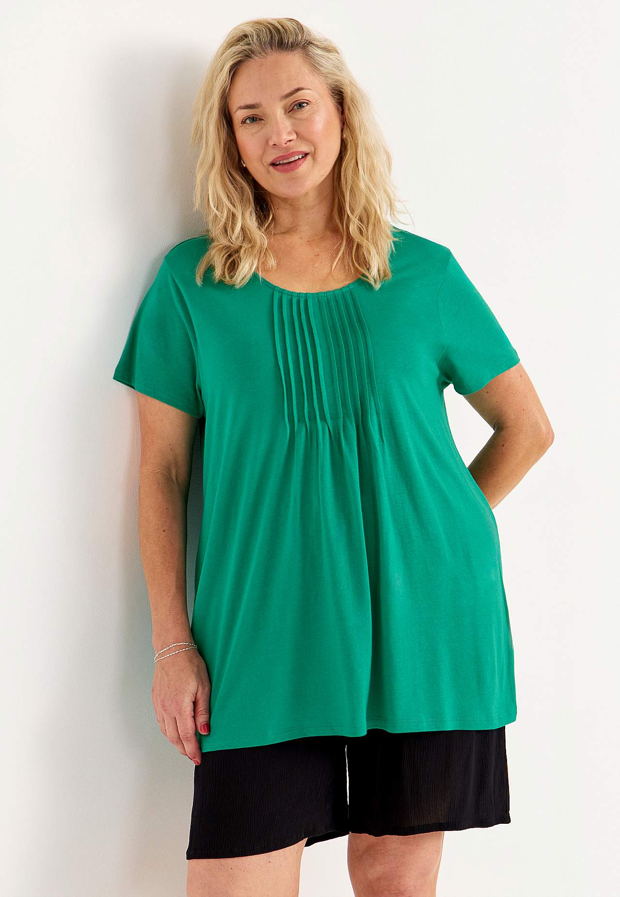 Lyhythihainen trikootunika