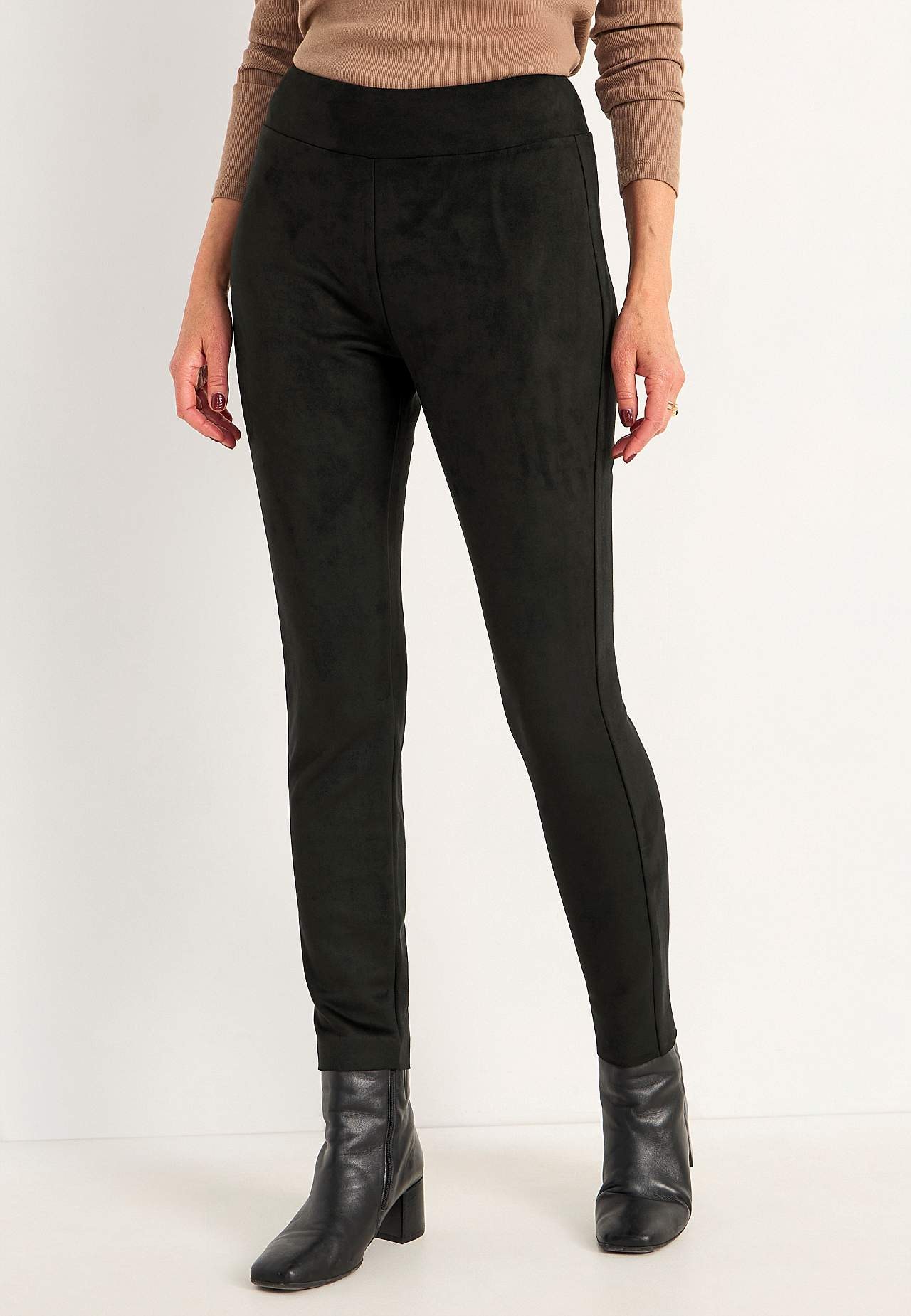 Leggingsit mokka-lookilla