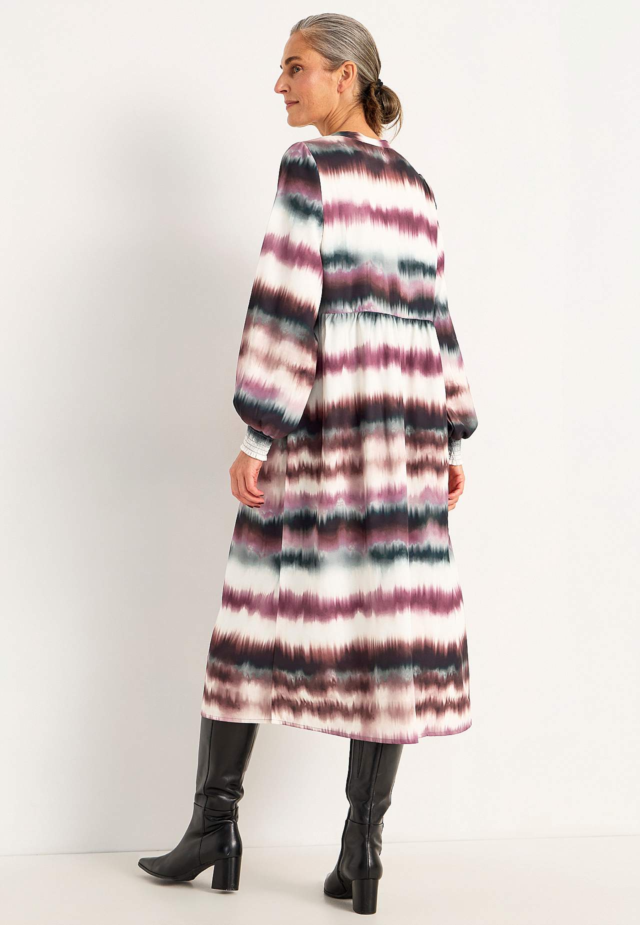 Mekko puhvihihoilla
