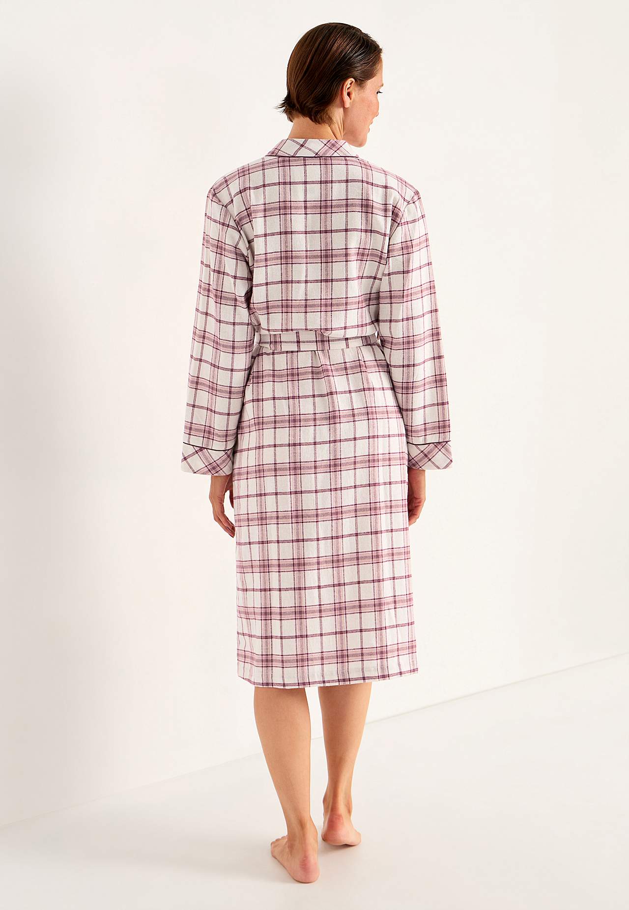 Ruudullinen aamutakki flanellista