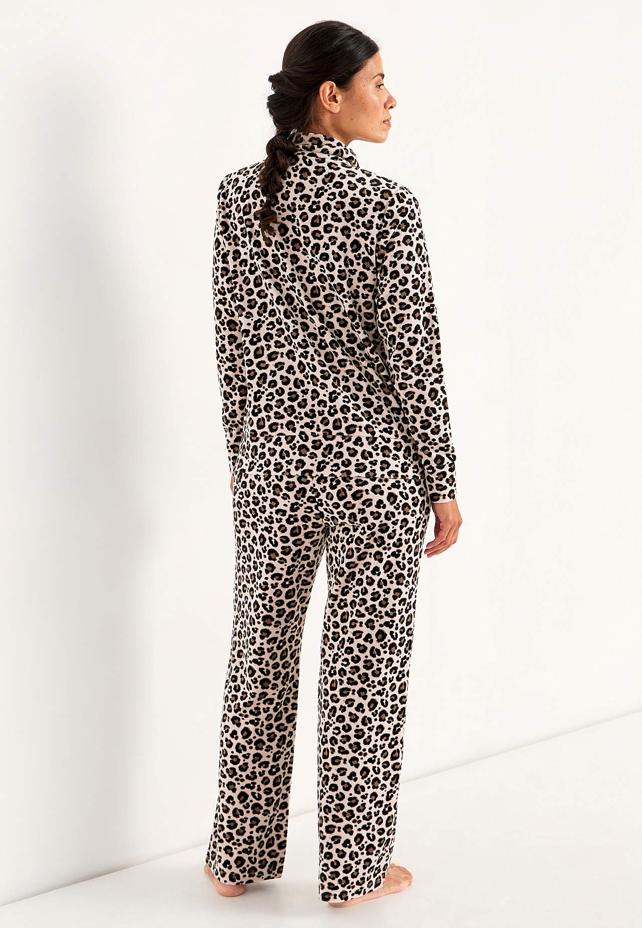 Veluuritakki vetoketjulla Wilma