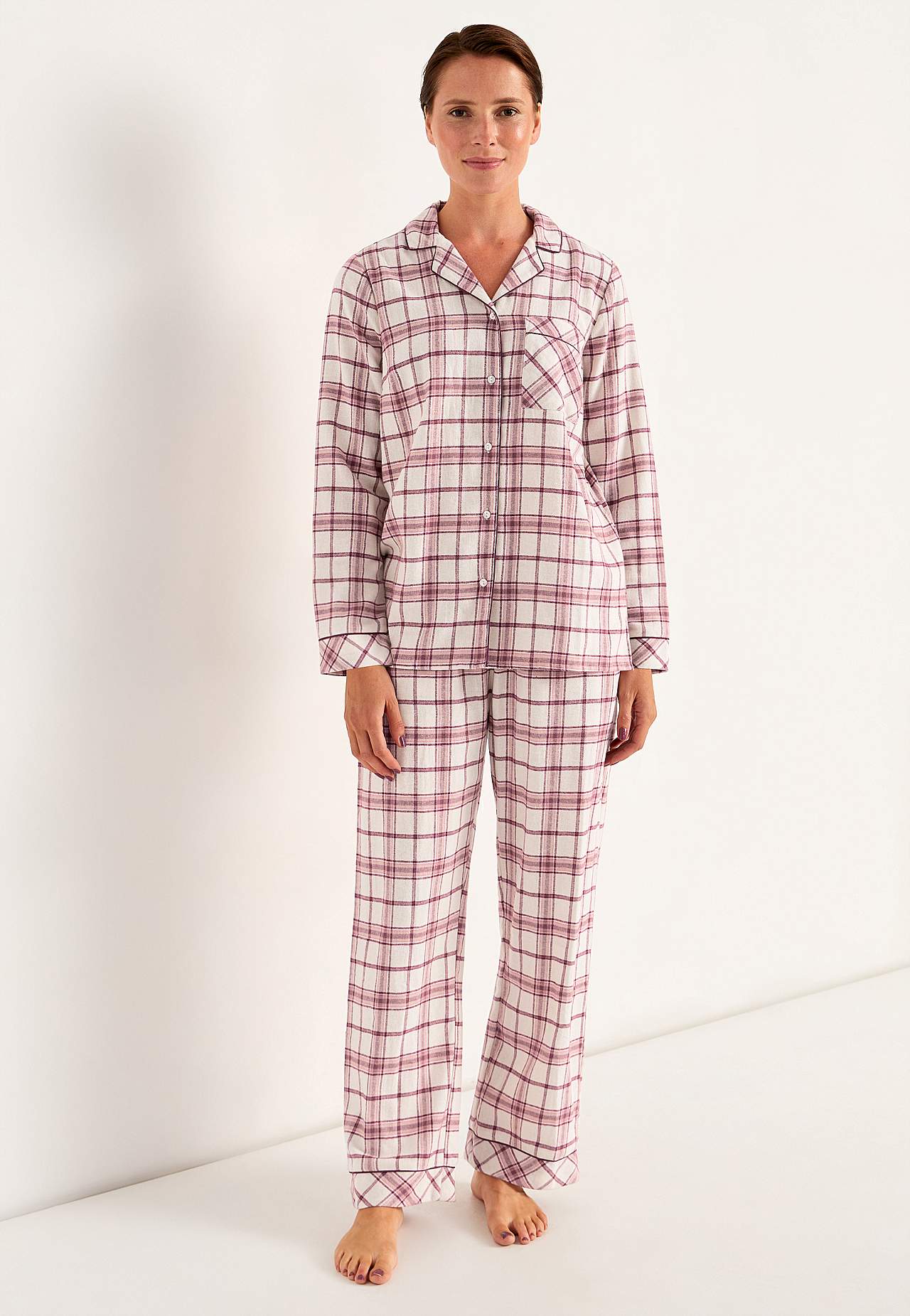 Ruudullinen pyjama flanellista