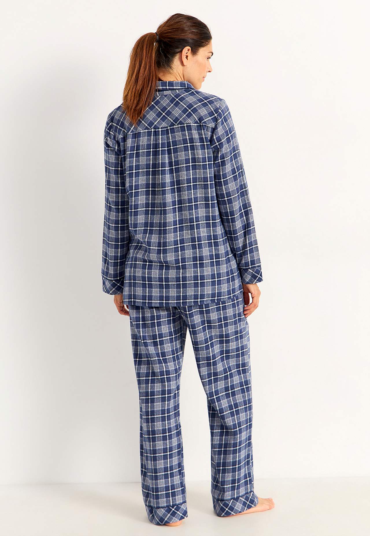 Ruudullinen pyjama flanellista