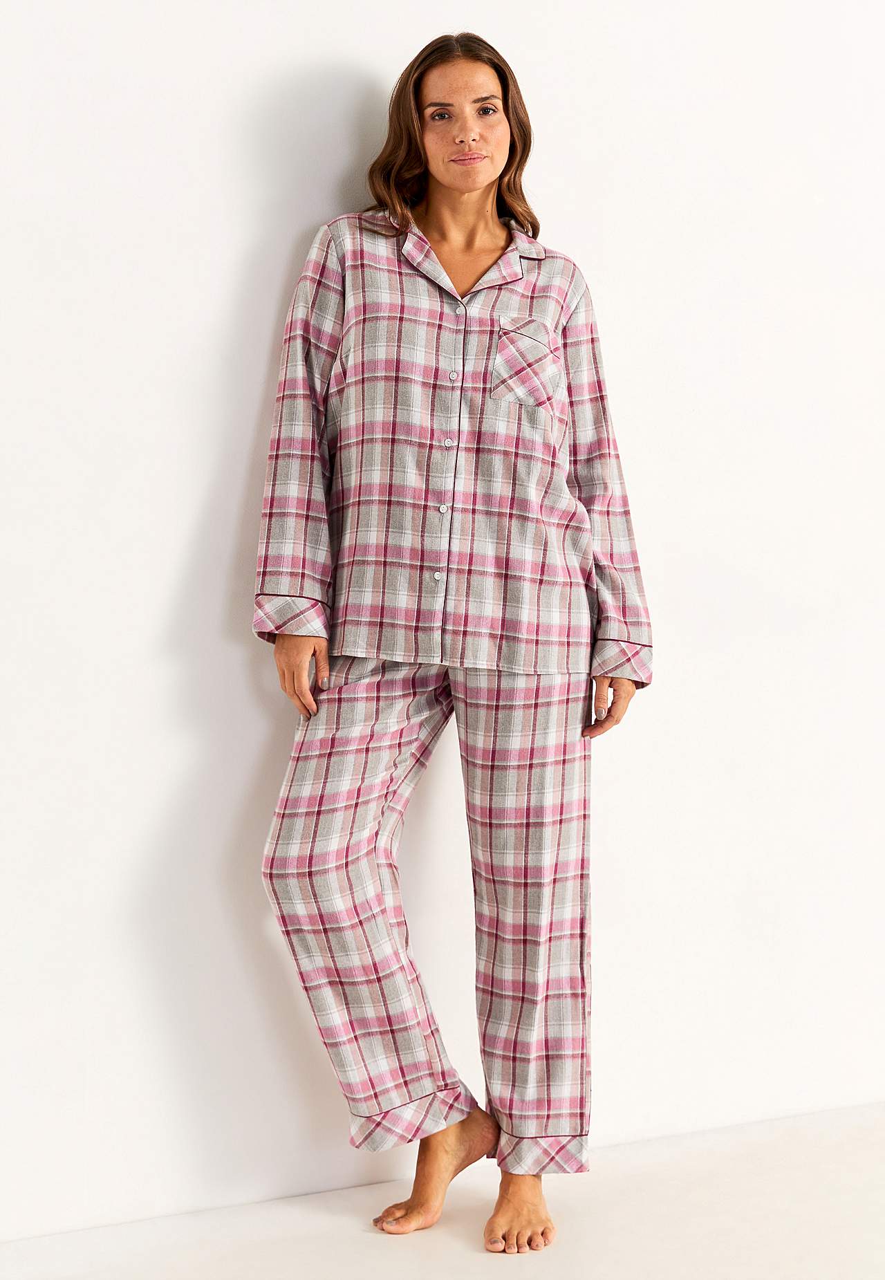 Ruudullinen pyjama flanellista