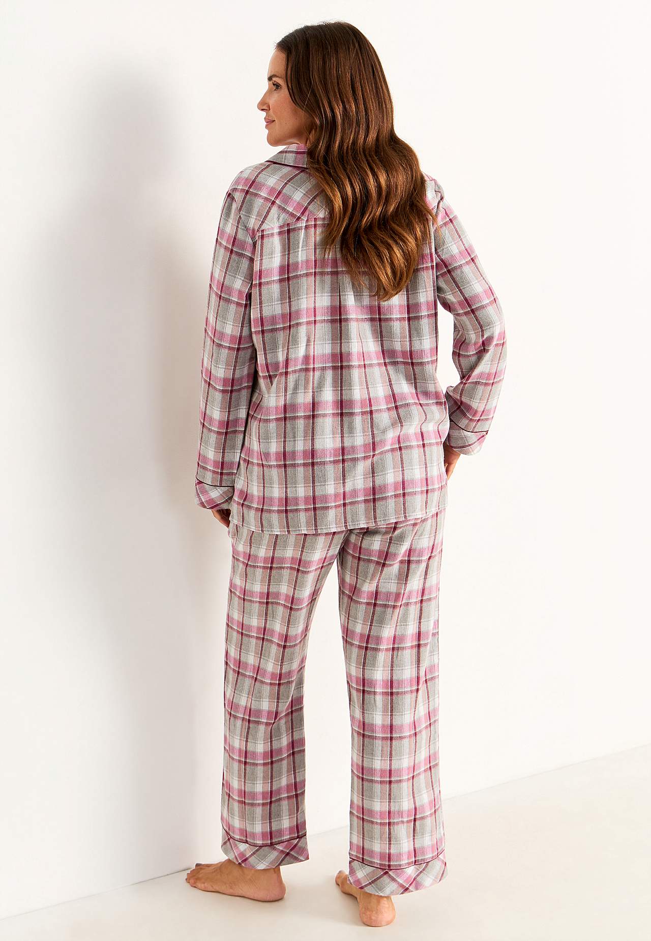 Ruudullinen pyjama flanellista
