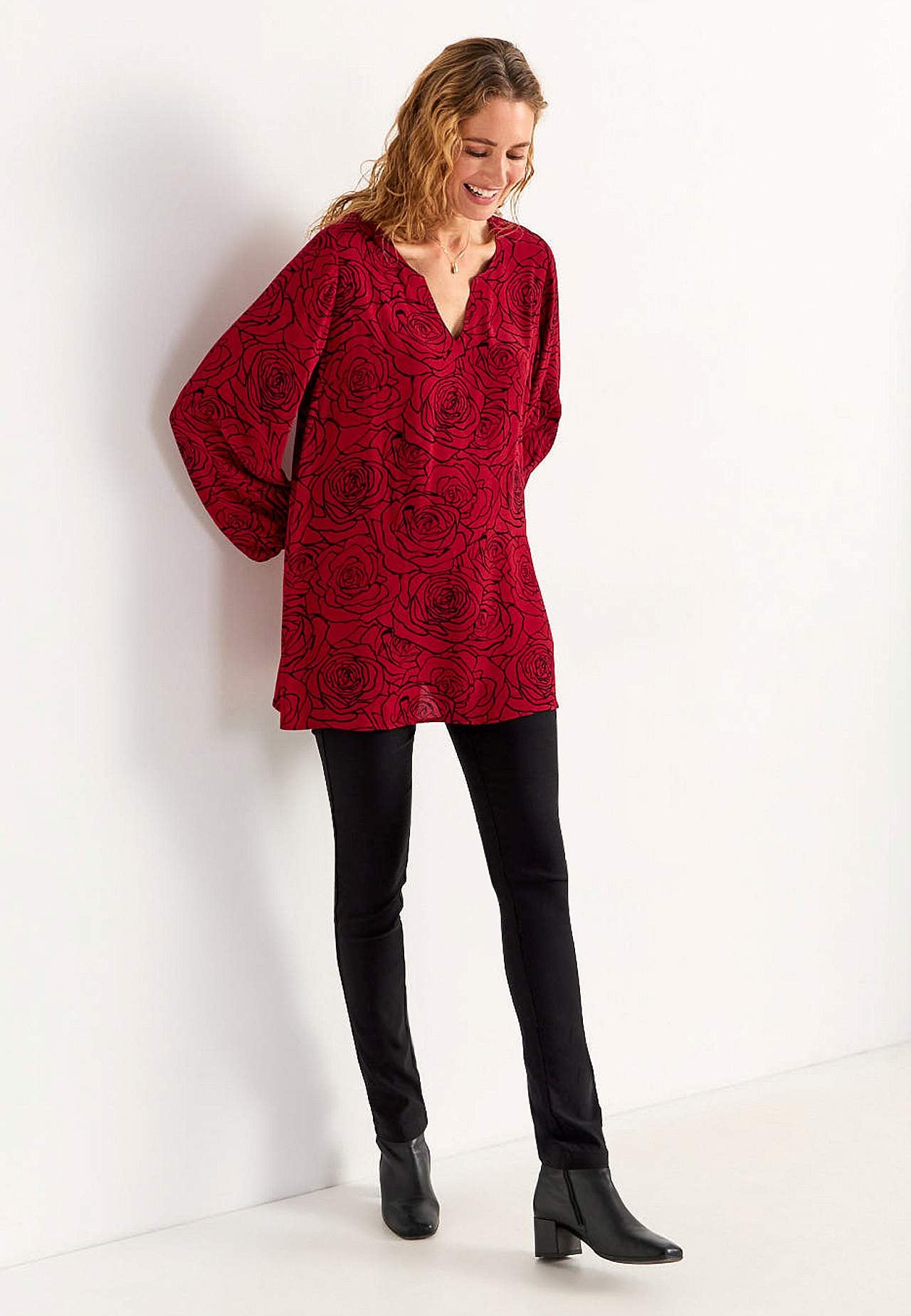 Kukkakuvioinen pusero viskoosista