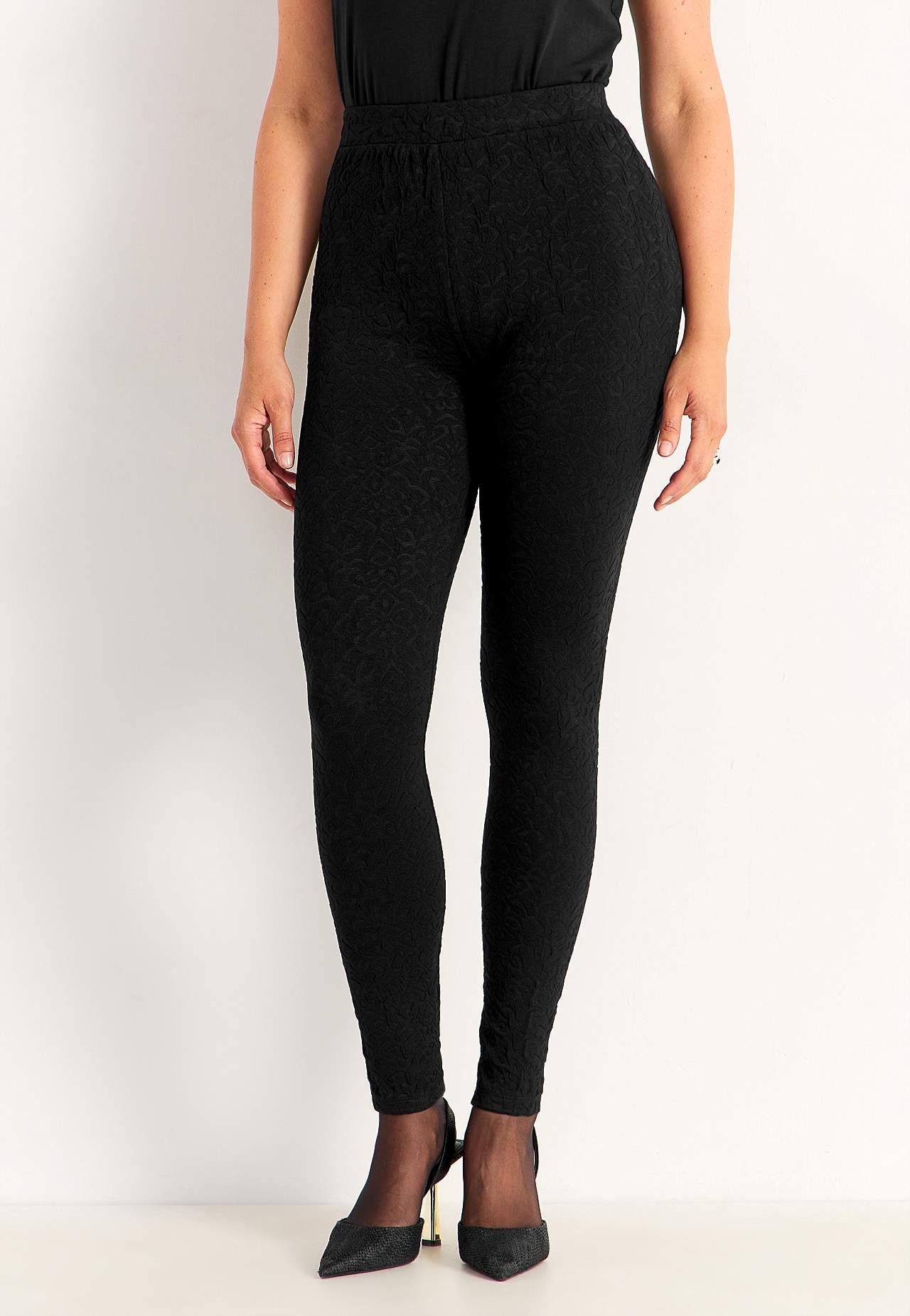 Leggingsit rakennekuviolla