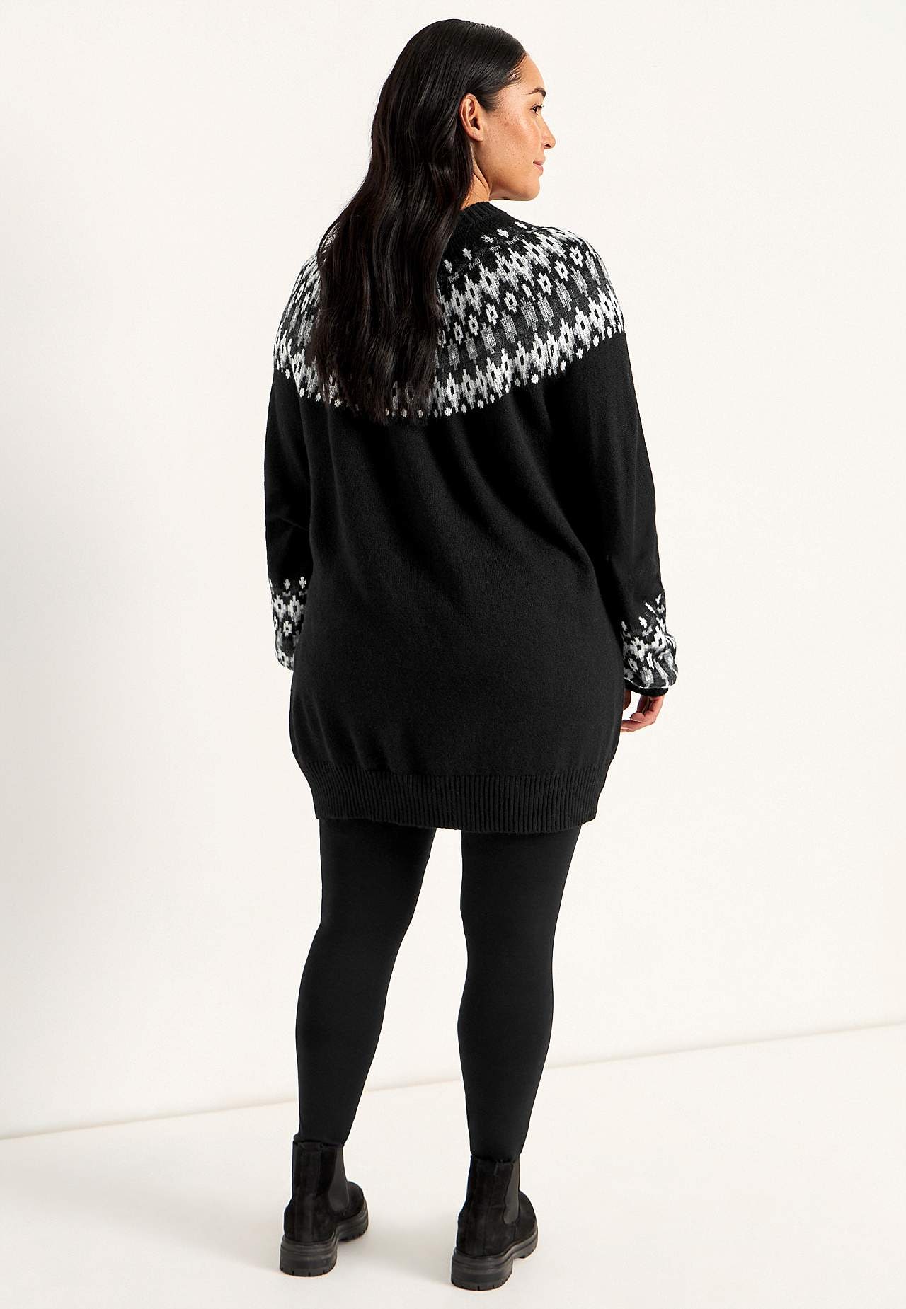 Neulottu, jacquard-kuvioinen pusero