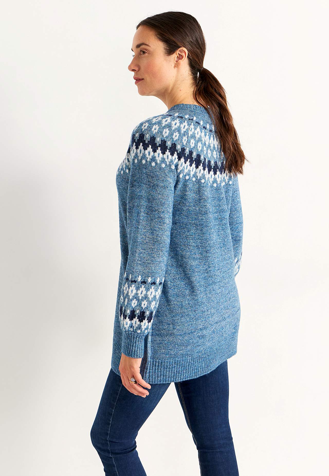 Neulottu, jacquard-kuvioinen pusero