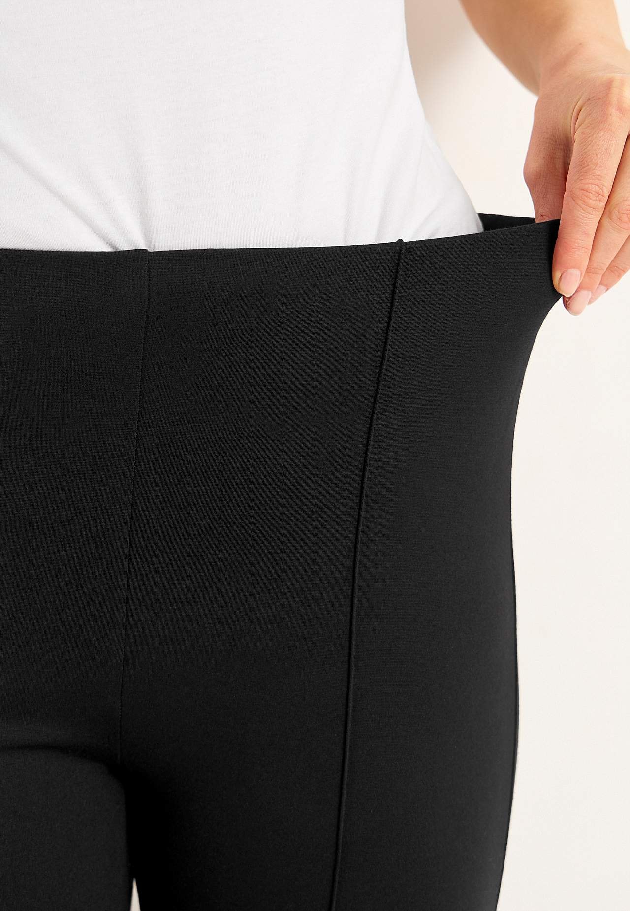 Caprileggingsit trikoosta