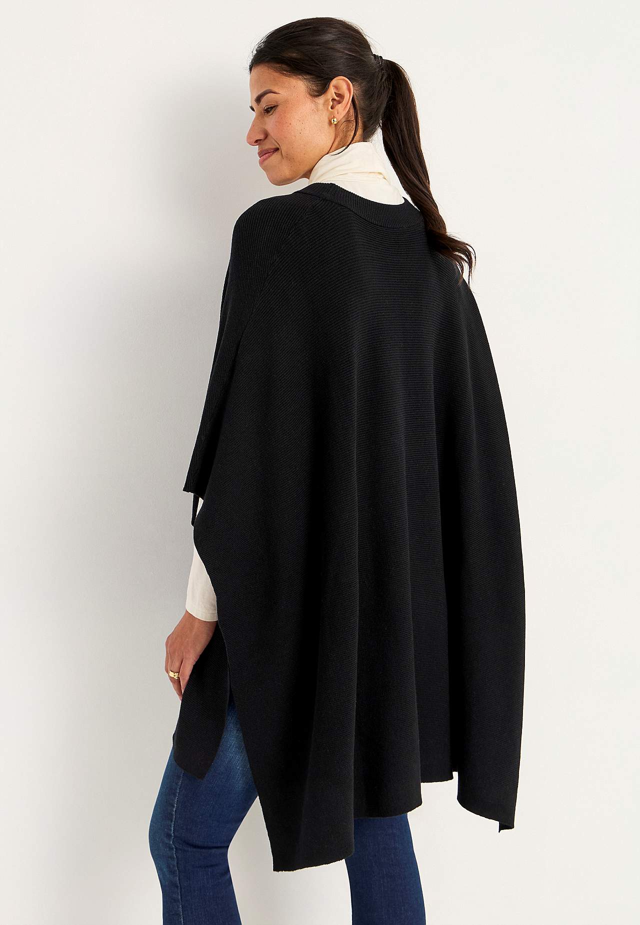 Tiheäsilmukkainen poncho