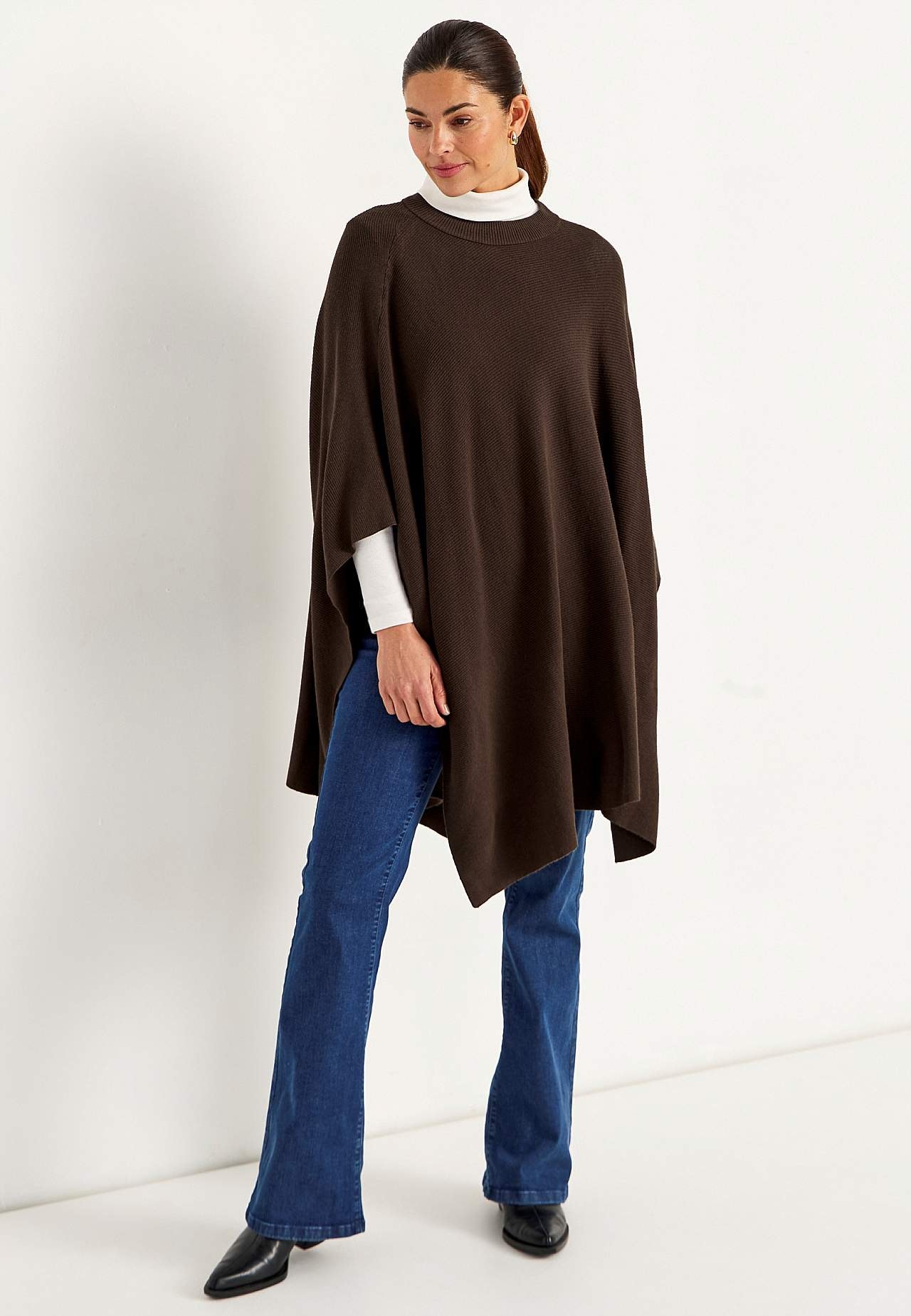 Tiheäsilmukkainen poncho