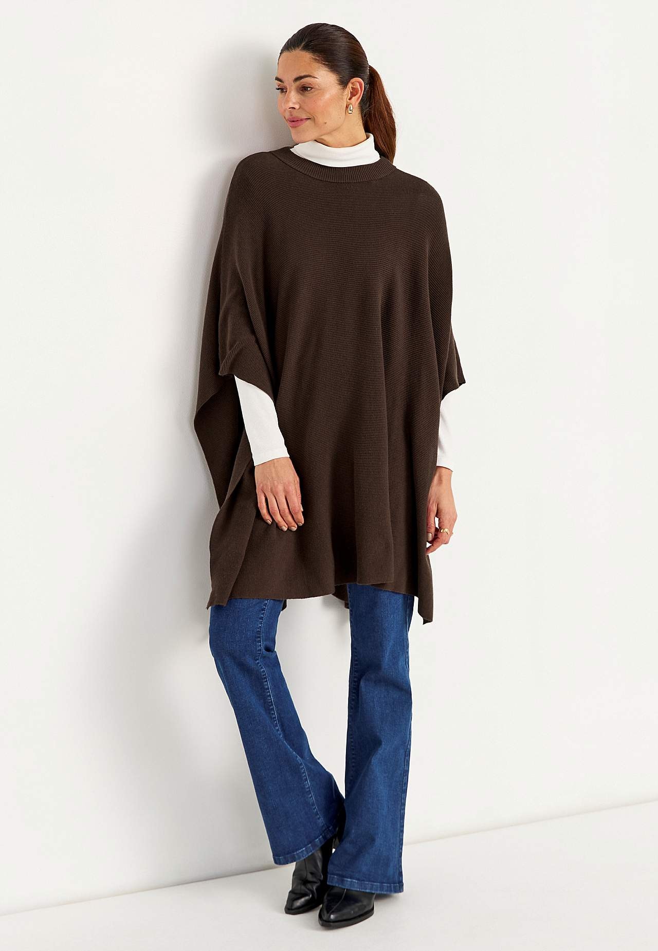 Tiheäsilmukkainen poncho