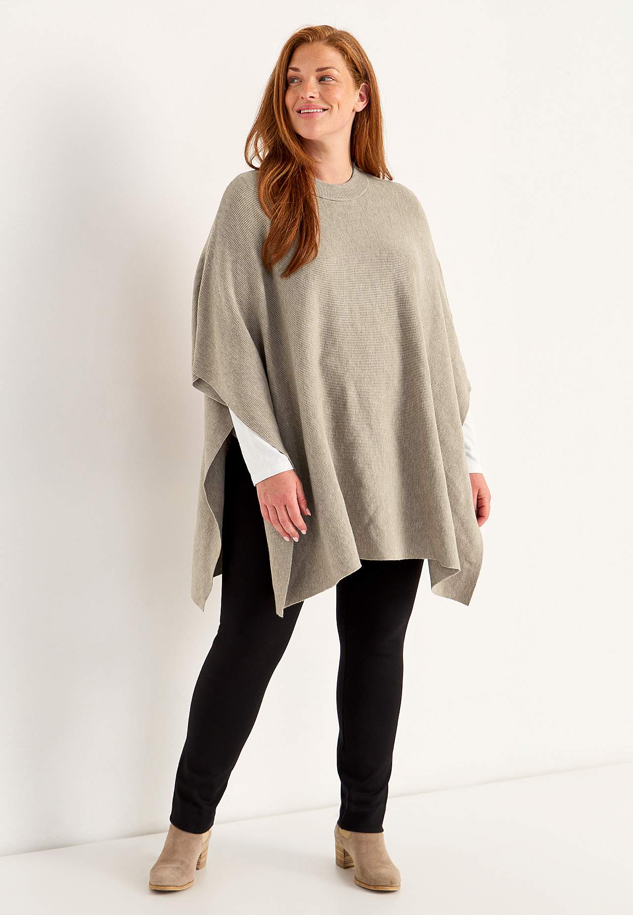 Tiheäsilmukkainen poncho
