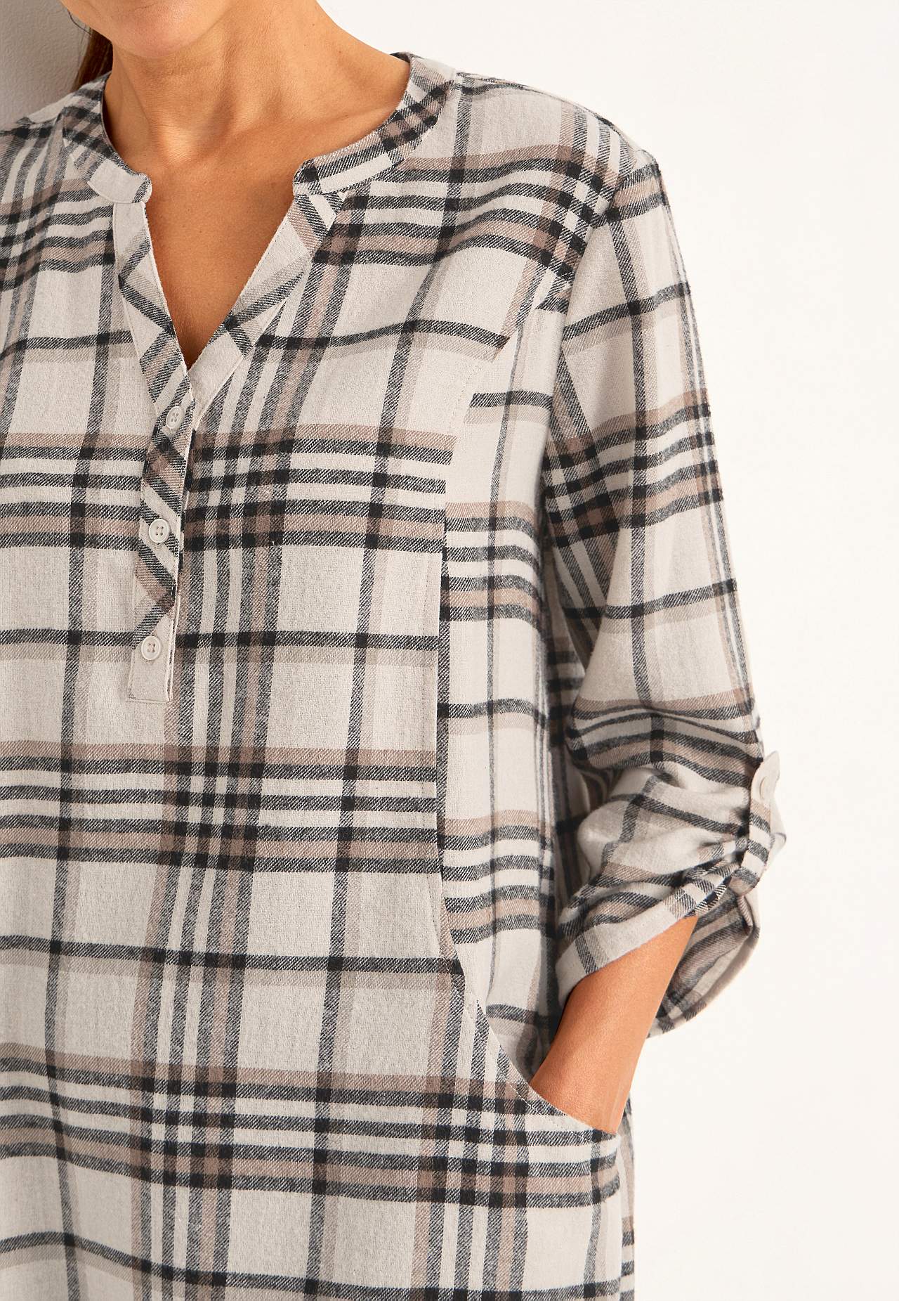 Tunika flanellista taskuilla