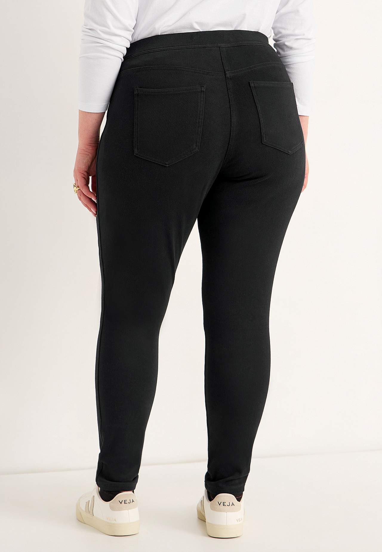 Joustavat leggingsit