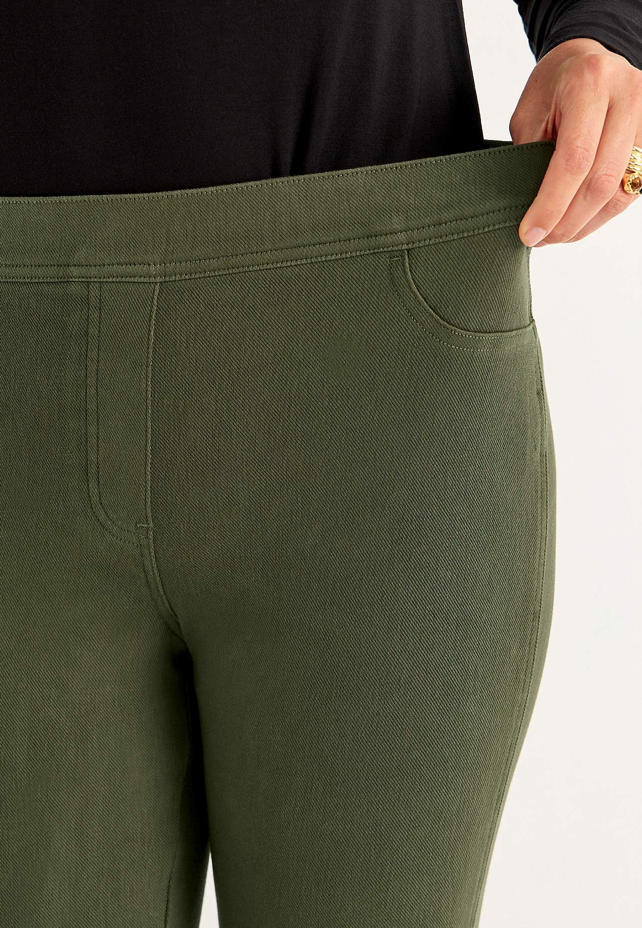 Joustavat leggingsit