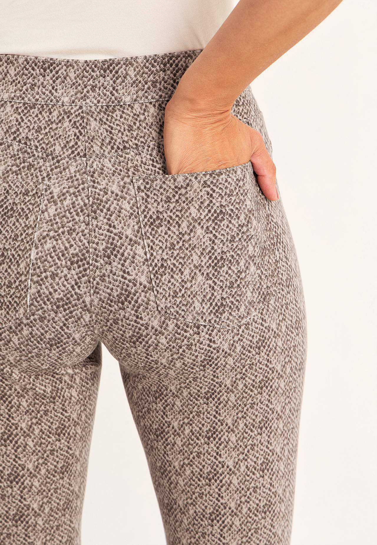 Joustavat leggingsit