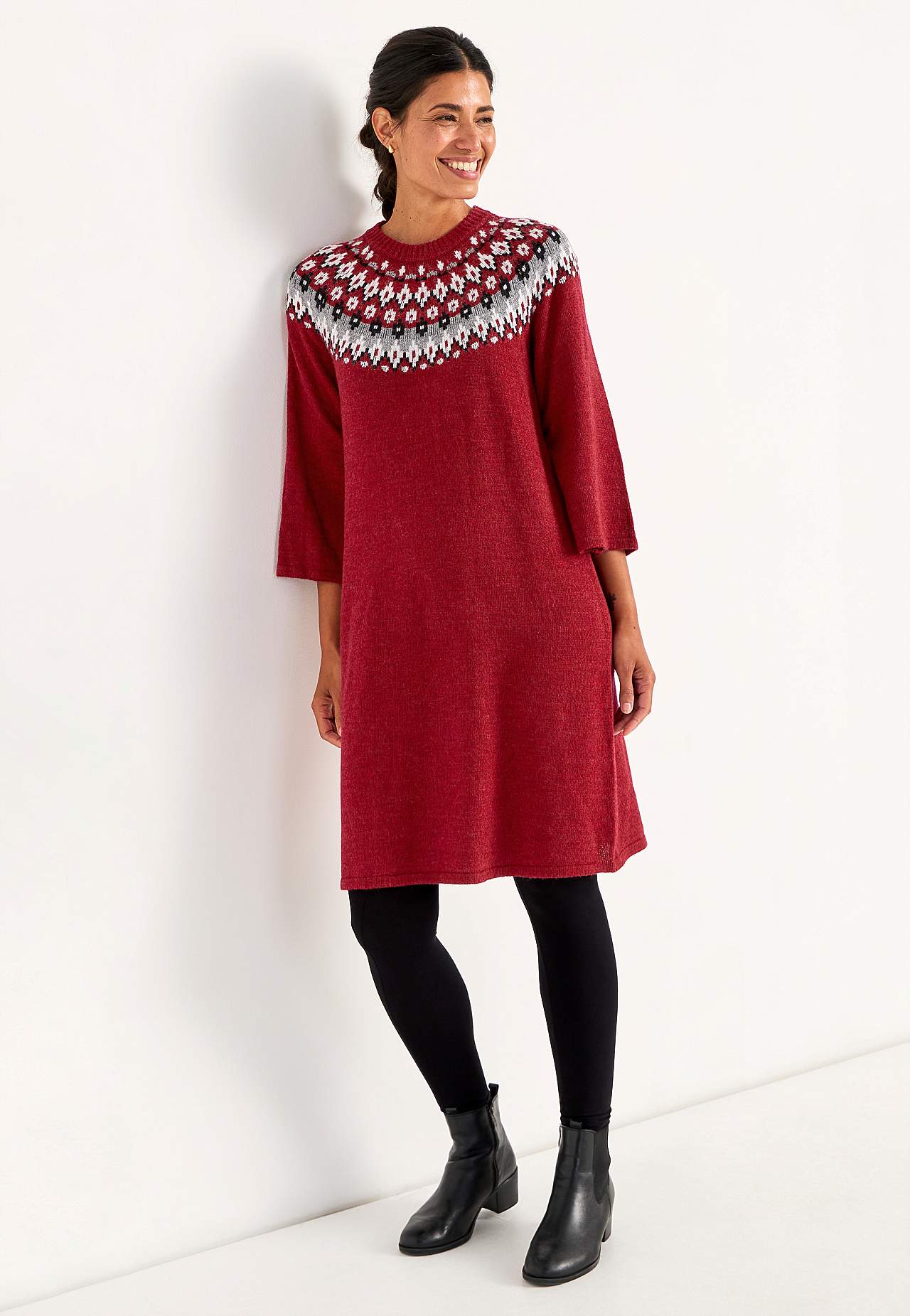 Neulottu, jacquard-kuvioinen mekko