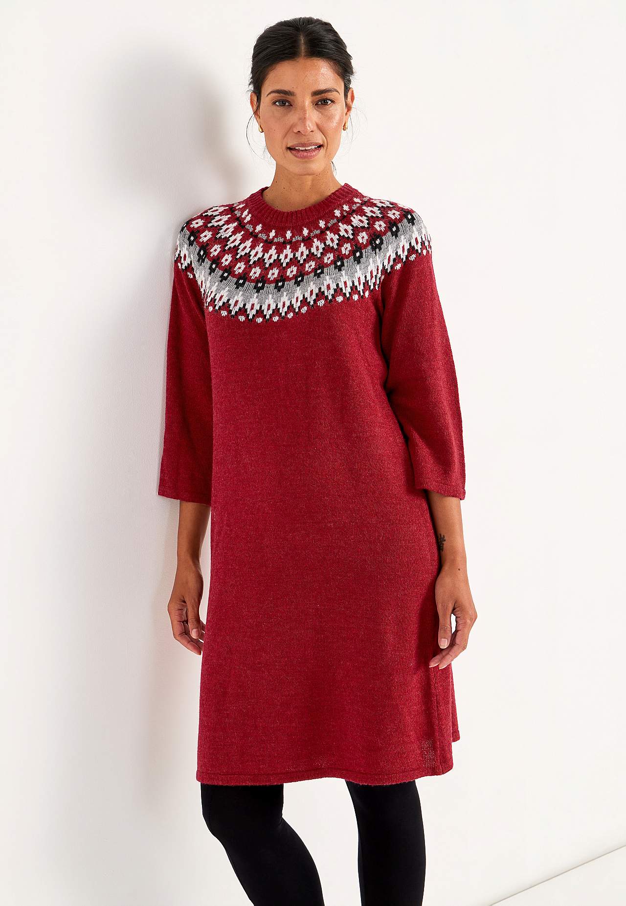 Neulottu, jacquard-kuvioinen mekko