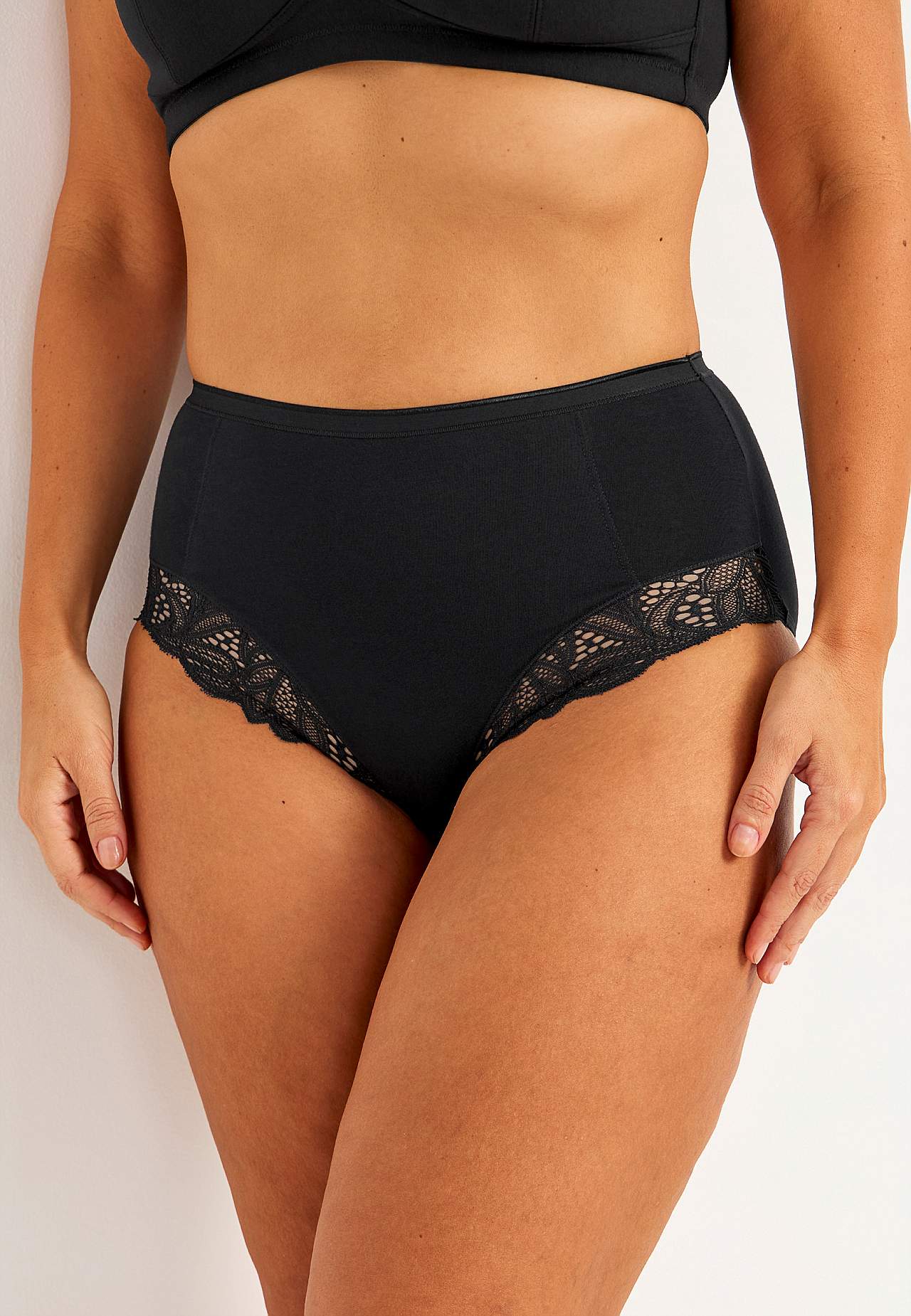 Light shaping pikkuhousut pitsiyksityiskohdalla 3 kpl/pakkaus