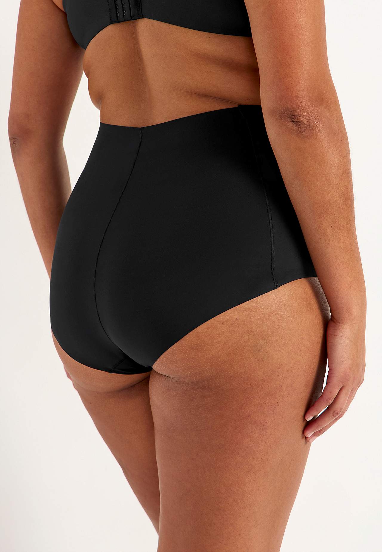 Muotoilevat pikkuhousut korkealla vyötäröllä 2 kpl/pakkaus