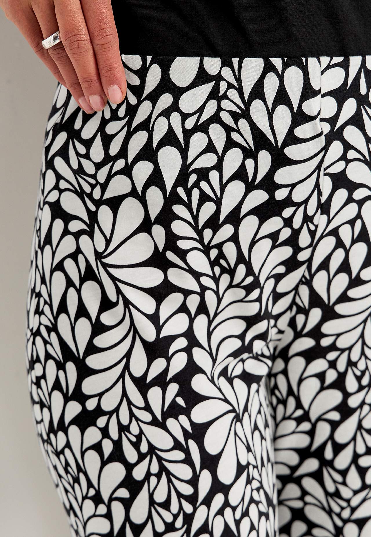 Culottehousut trikoosta