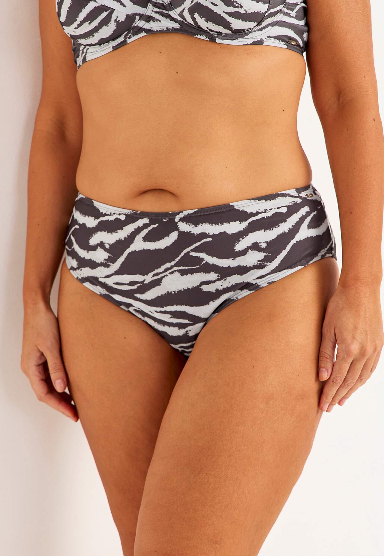 Bikinin alaosa normaalilla vyötäröllä Rhodos