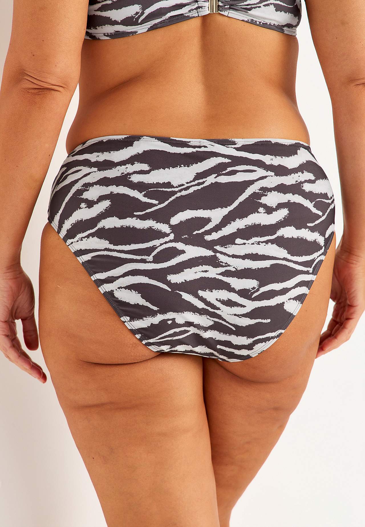 Bikinin alaosa normaalilla vyötäröllä Rhodos