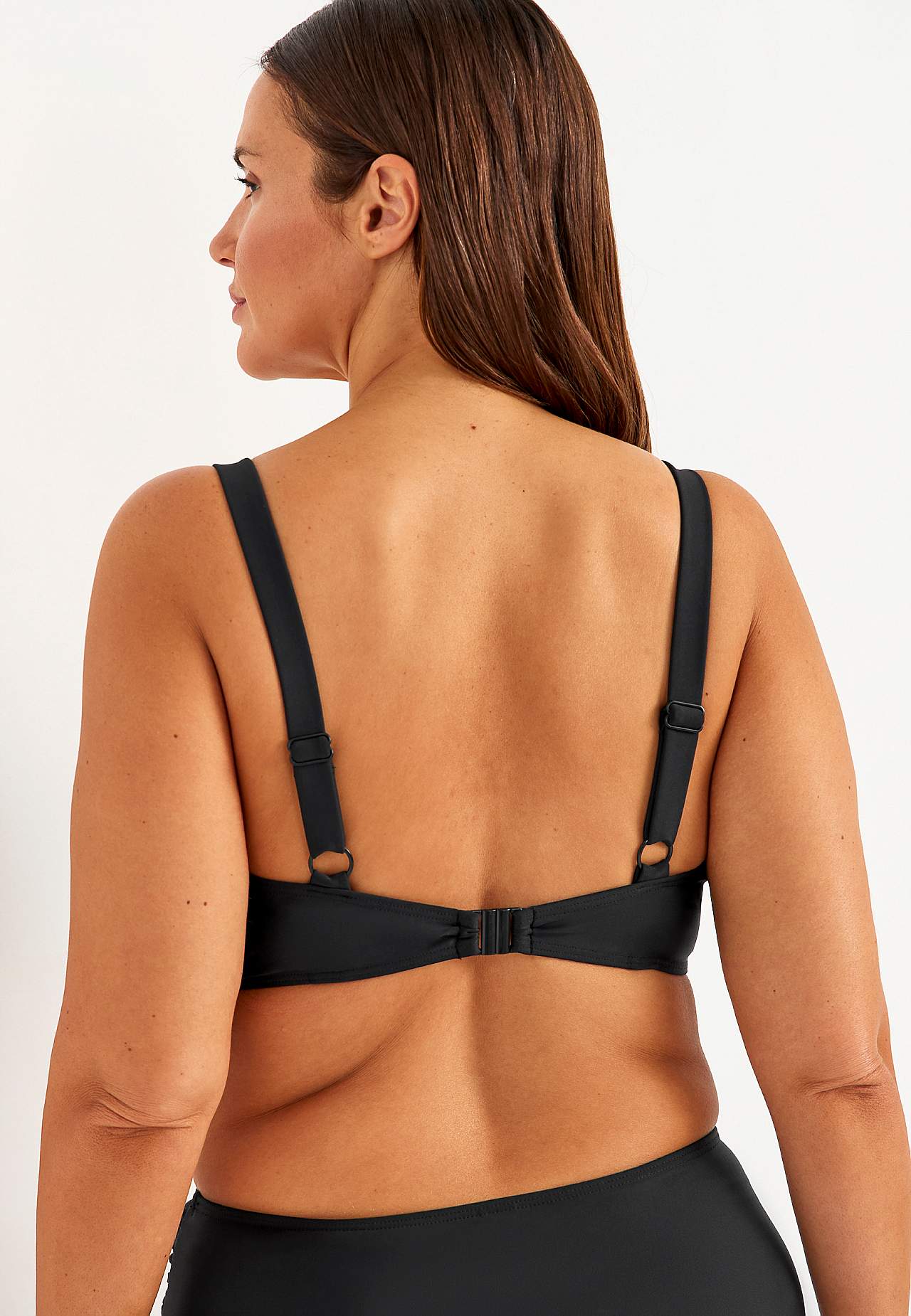 Bikinirintaliivit kaarituella