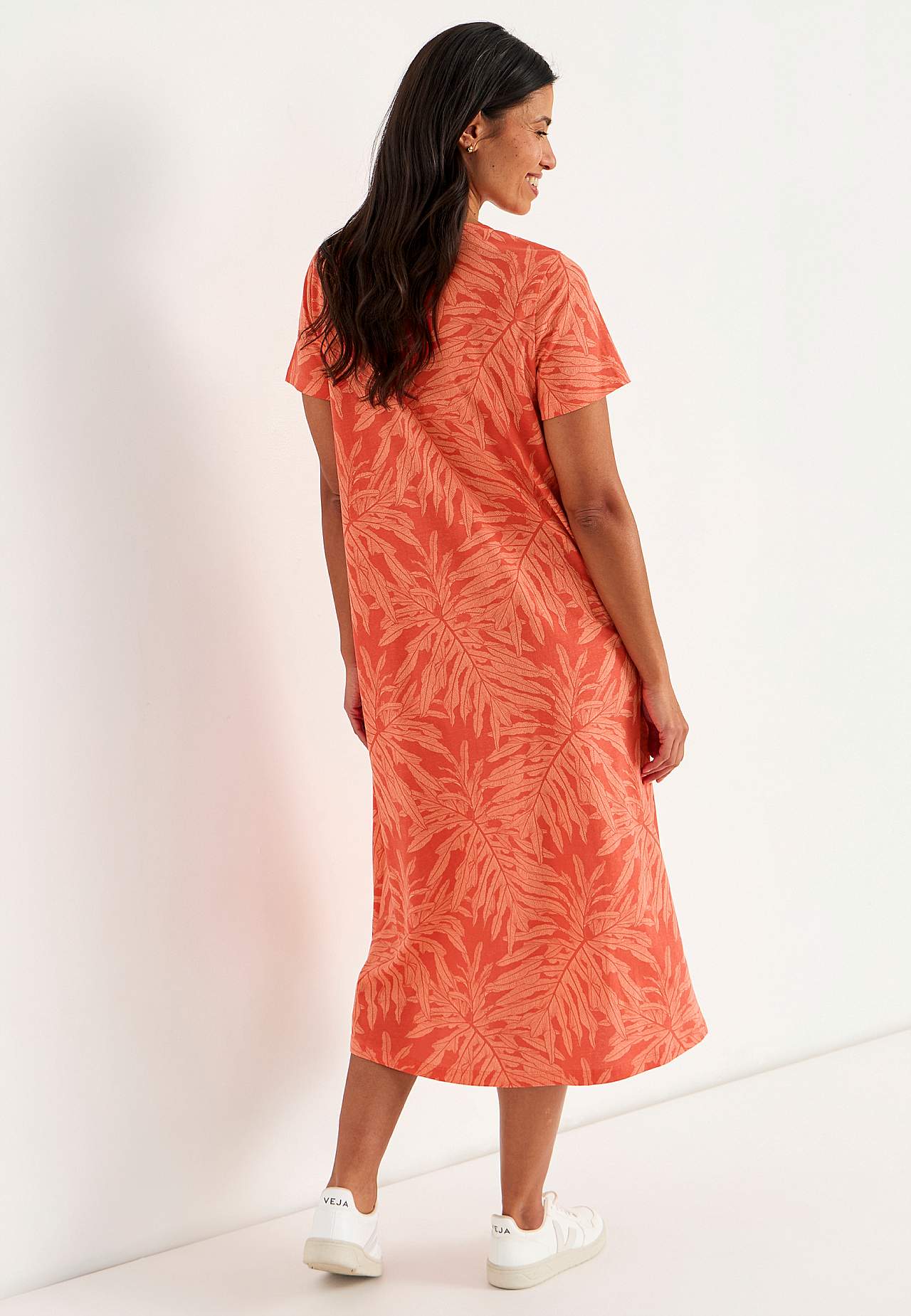 Mekko luomupuuvillasta taskuilla