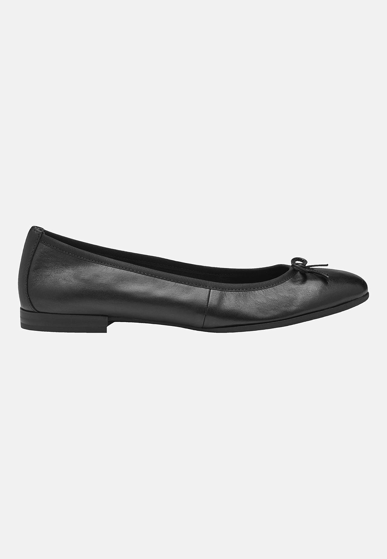 Klassiset ballerinat nahasta
