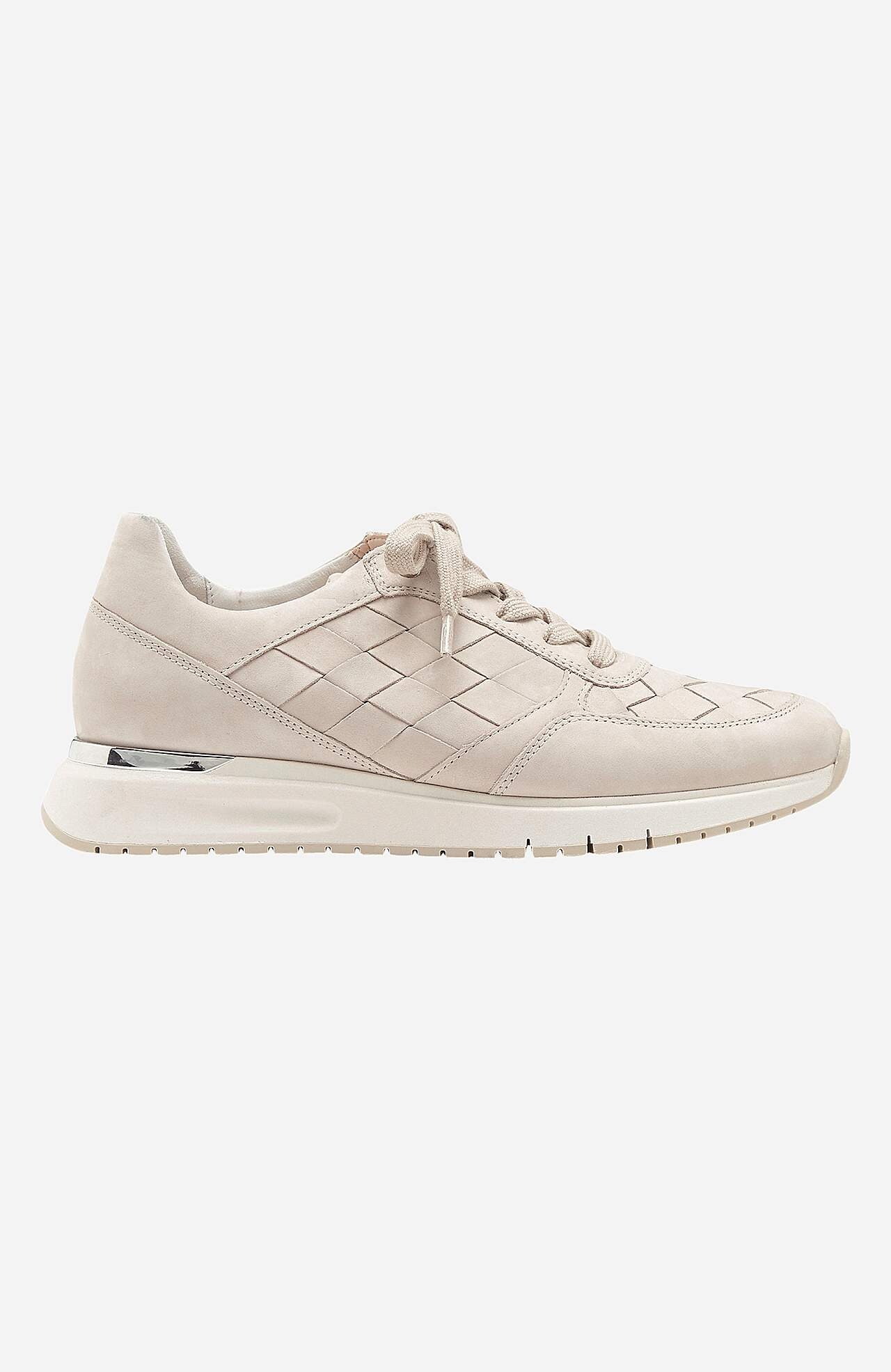 Sneakerit