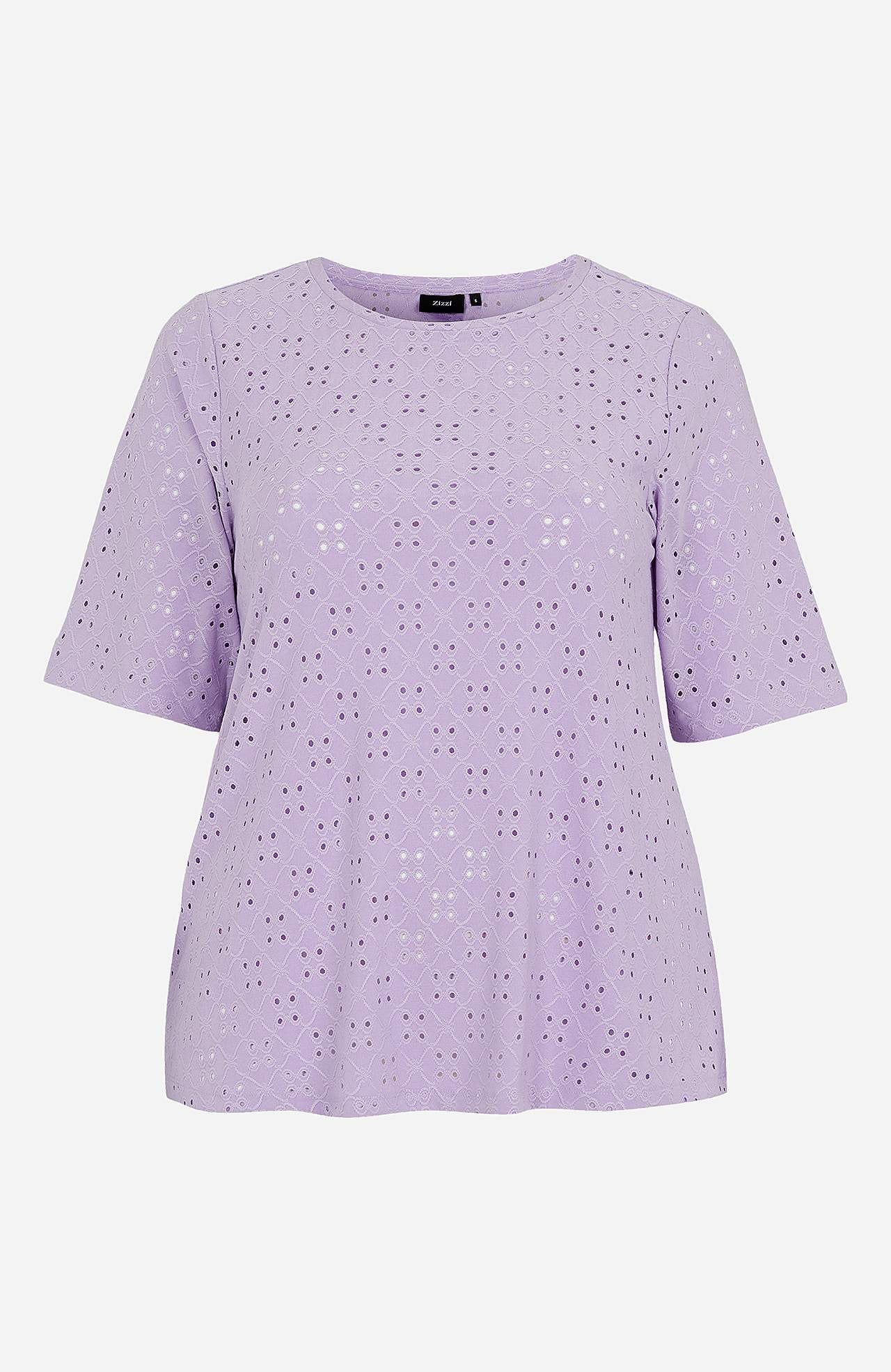 Toppi reikäkirjonnalla