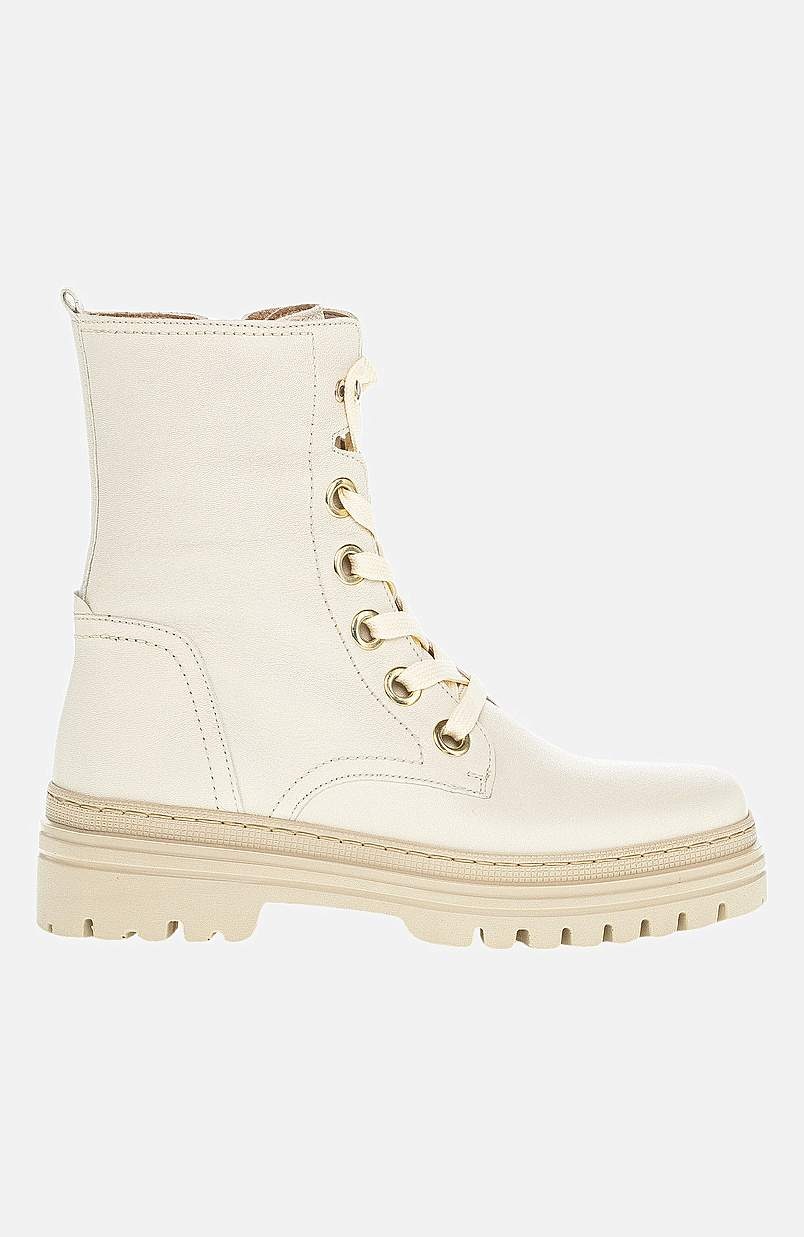 Muotitietoinen nahkakenkä