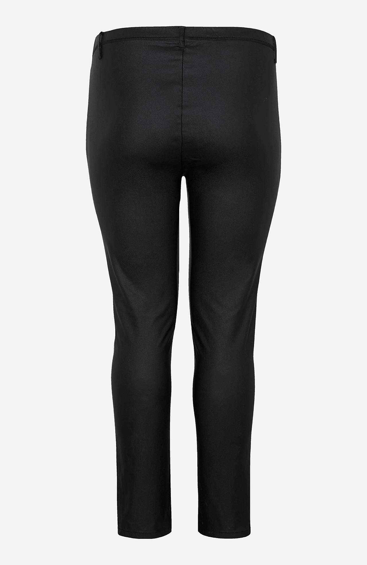 Pinnoitetut jeggingsit