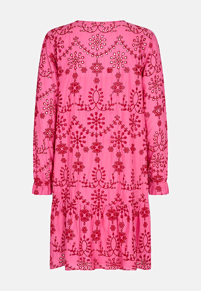 Kaunis mekko reikäkirjonnoilla Frasia