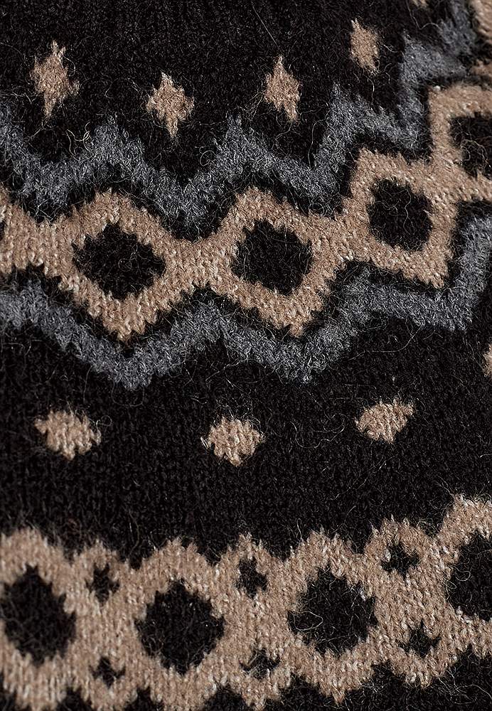 Mekko jacquard-kudotulla kuvioinnilla