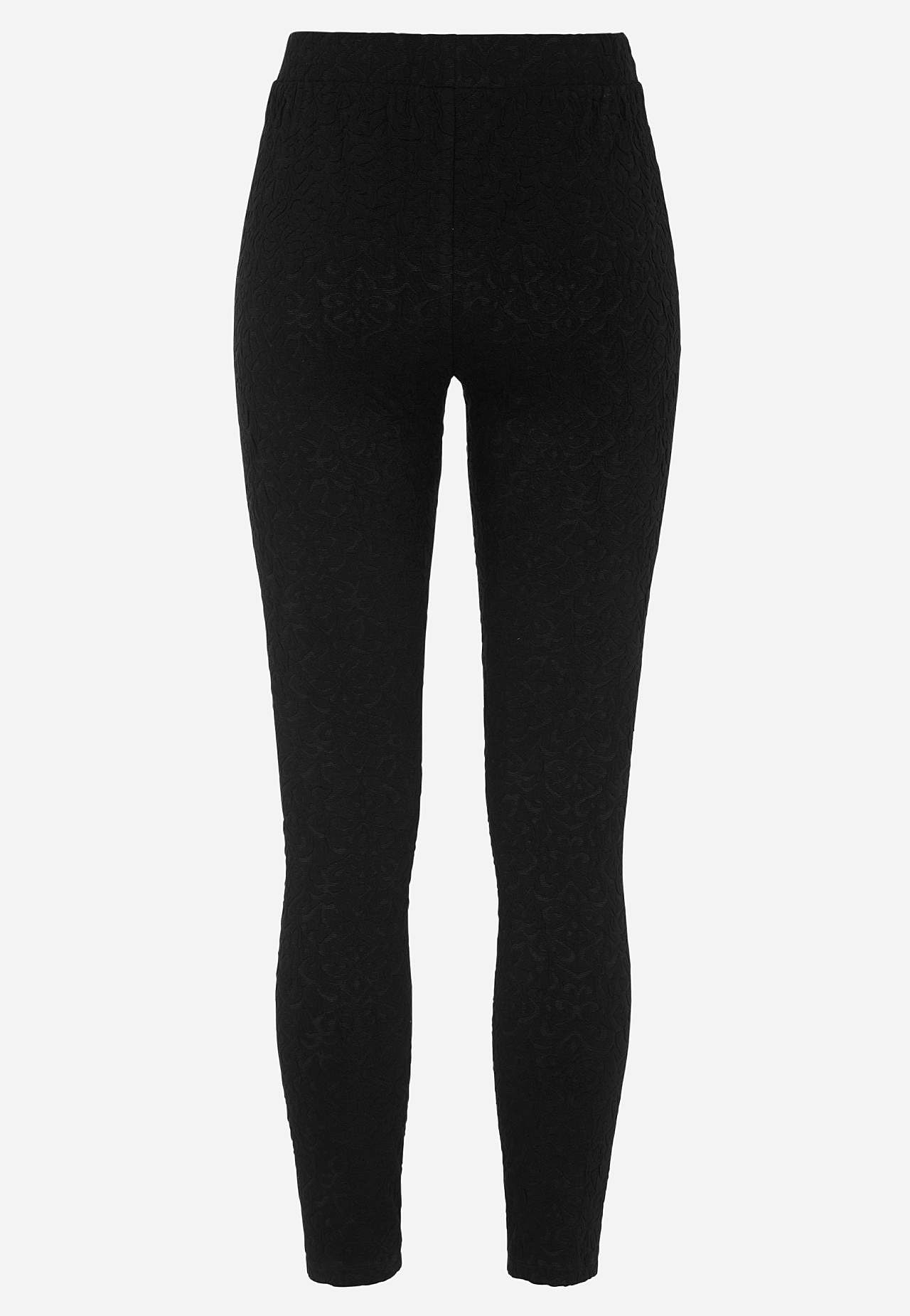 Leggingsit rakennekuviolla