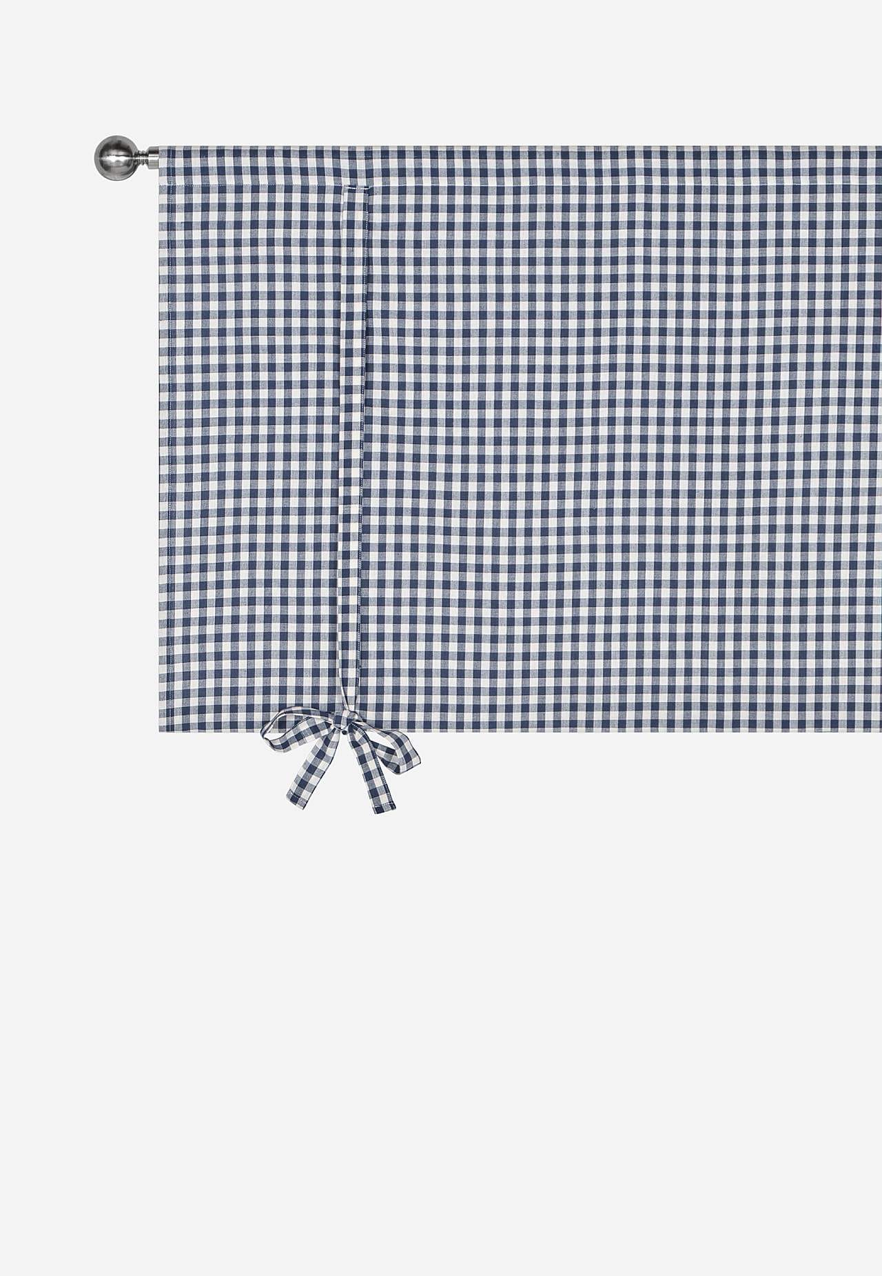 Kudottu, ruudullinen laskosverho