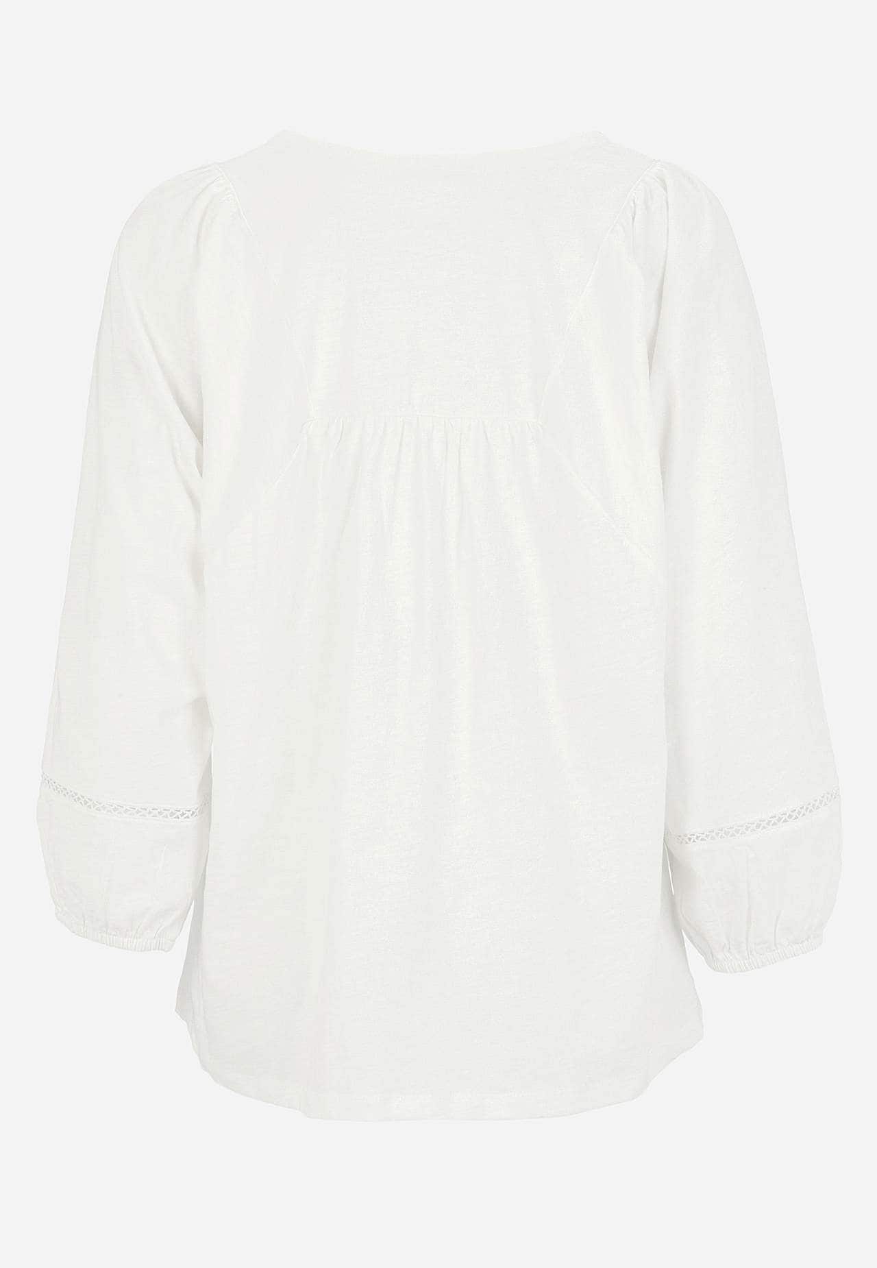Trikootoppi boho-tyylisellä tyylillä
