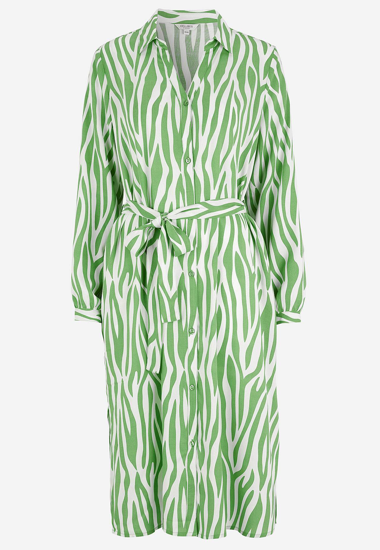 Kudottu mekko taskuilla