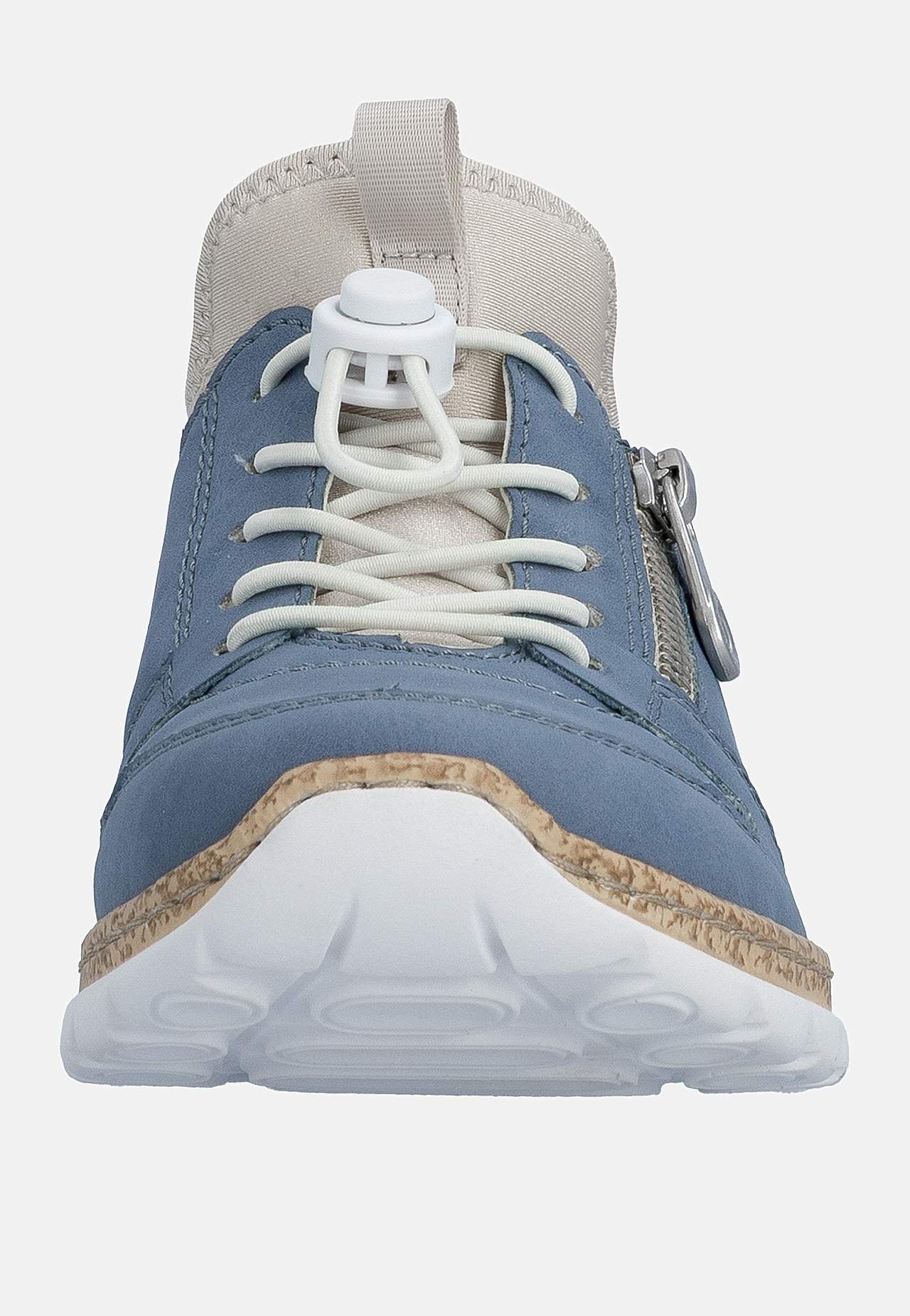 Jalkaan vedettävä lenkkari