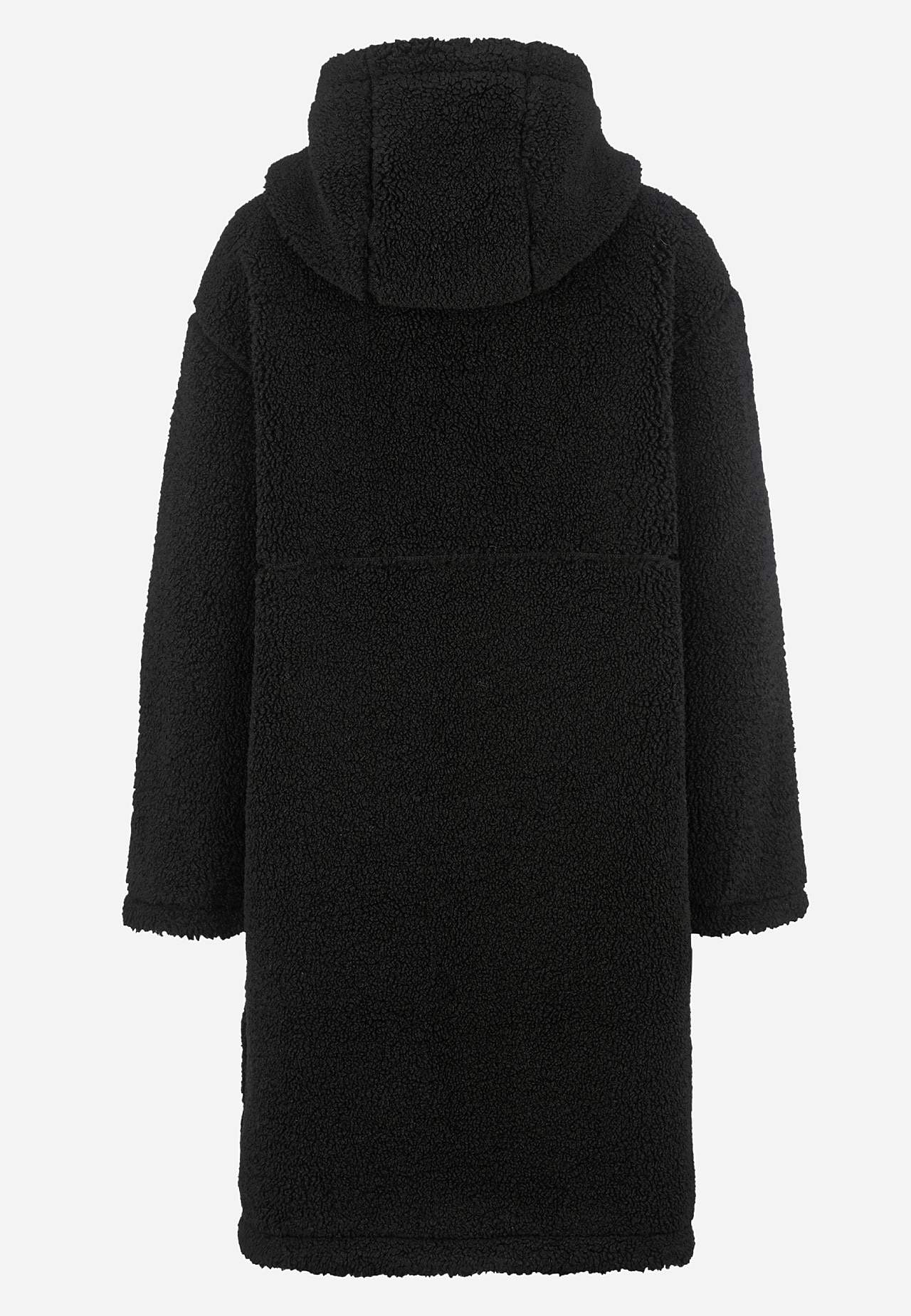 Nukkatakki hupulla